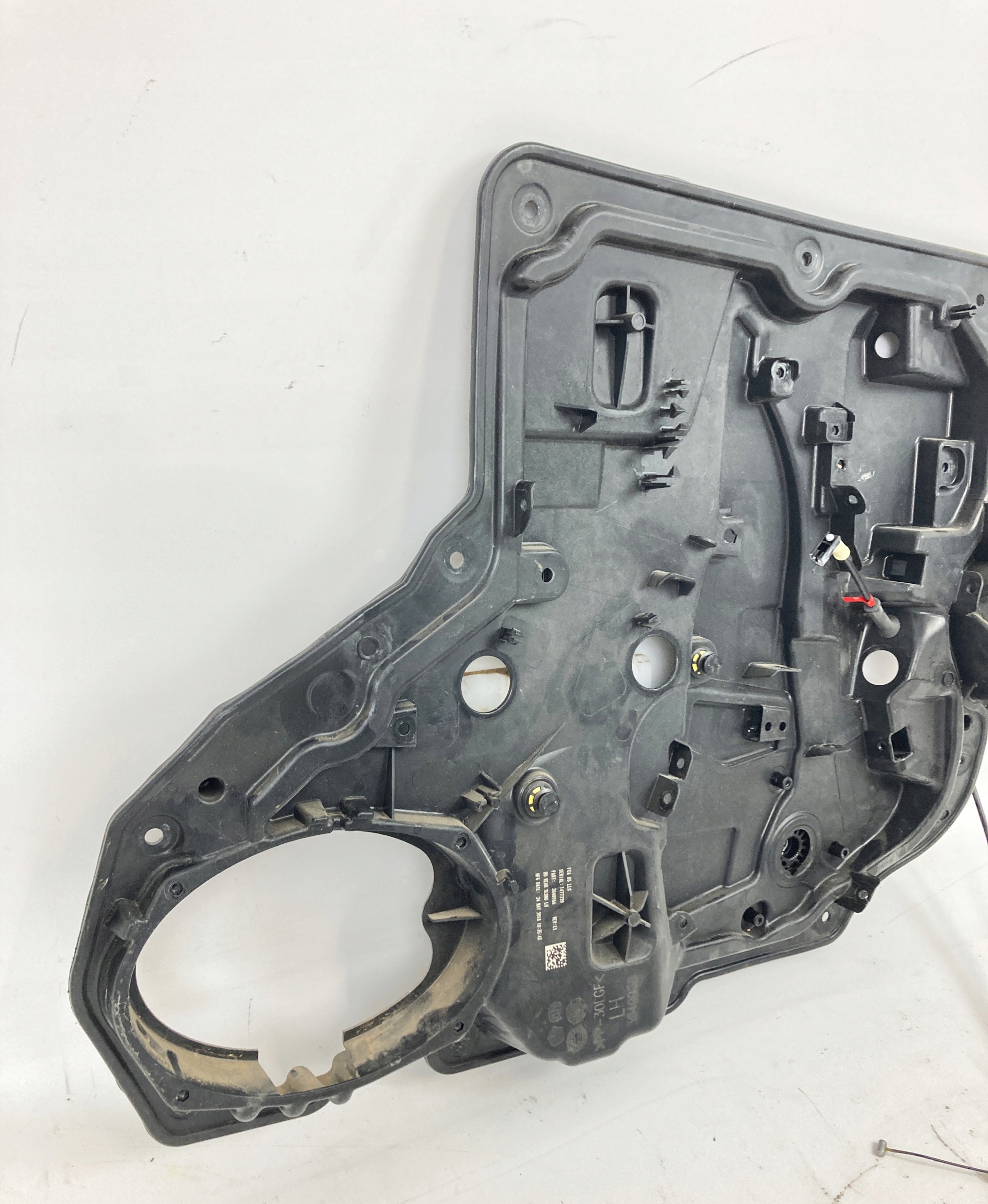 Chrysler Pacifica 2017-25 panel door window regulator left rear part
