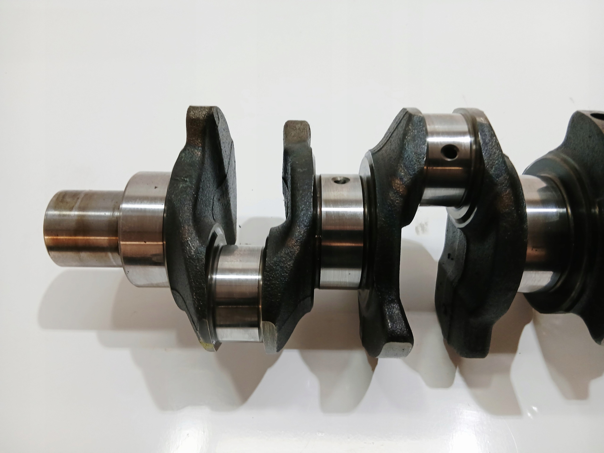 crank KOROBOWY BMW E60 E61 525 D 7780913 BAV