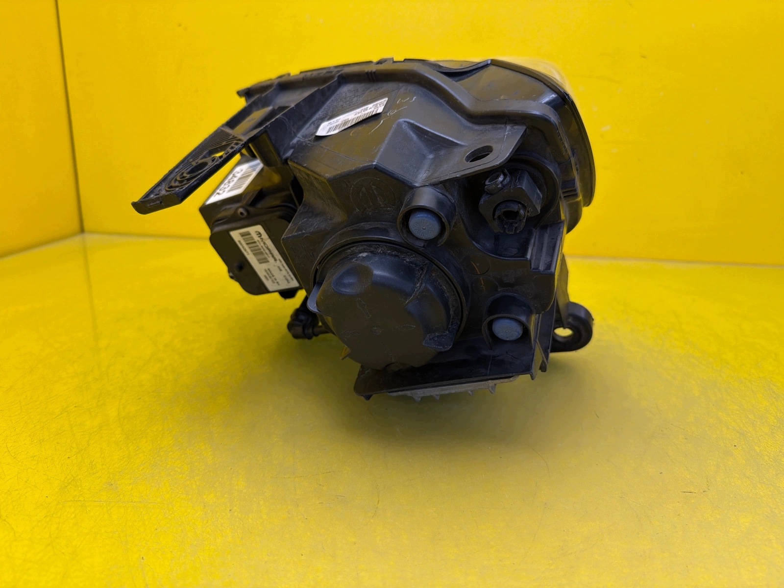 light right Jeep Grand Cherokee WK2 Xenon 68144708AC