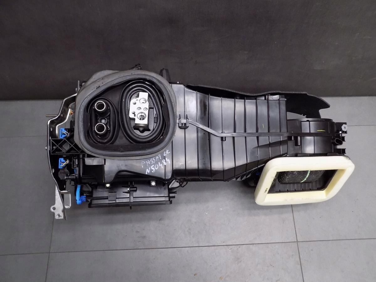 VW PASSAT CC Bloc de chauffage complet 3AA820003C