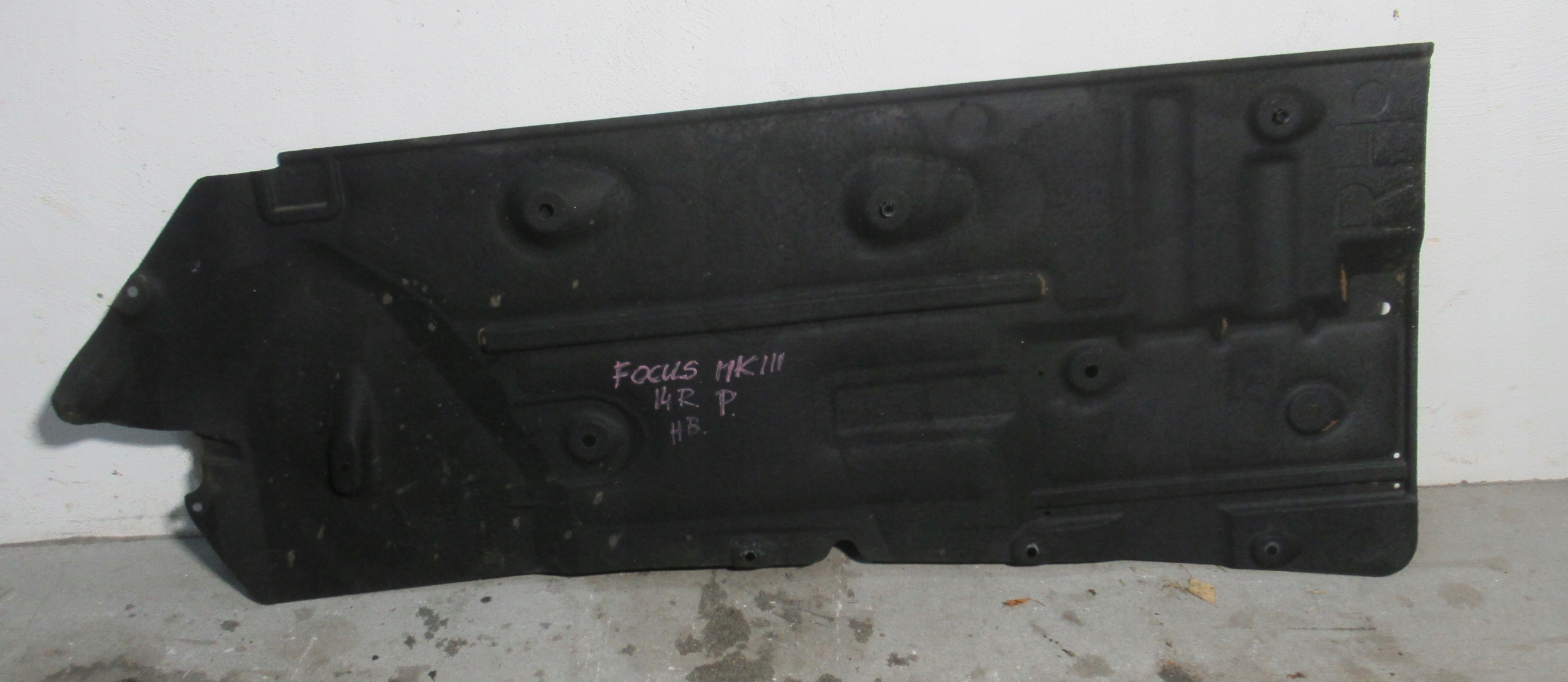 FORD FOCUS MK3 14 R cover chassis right