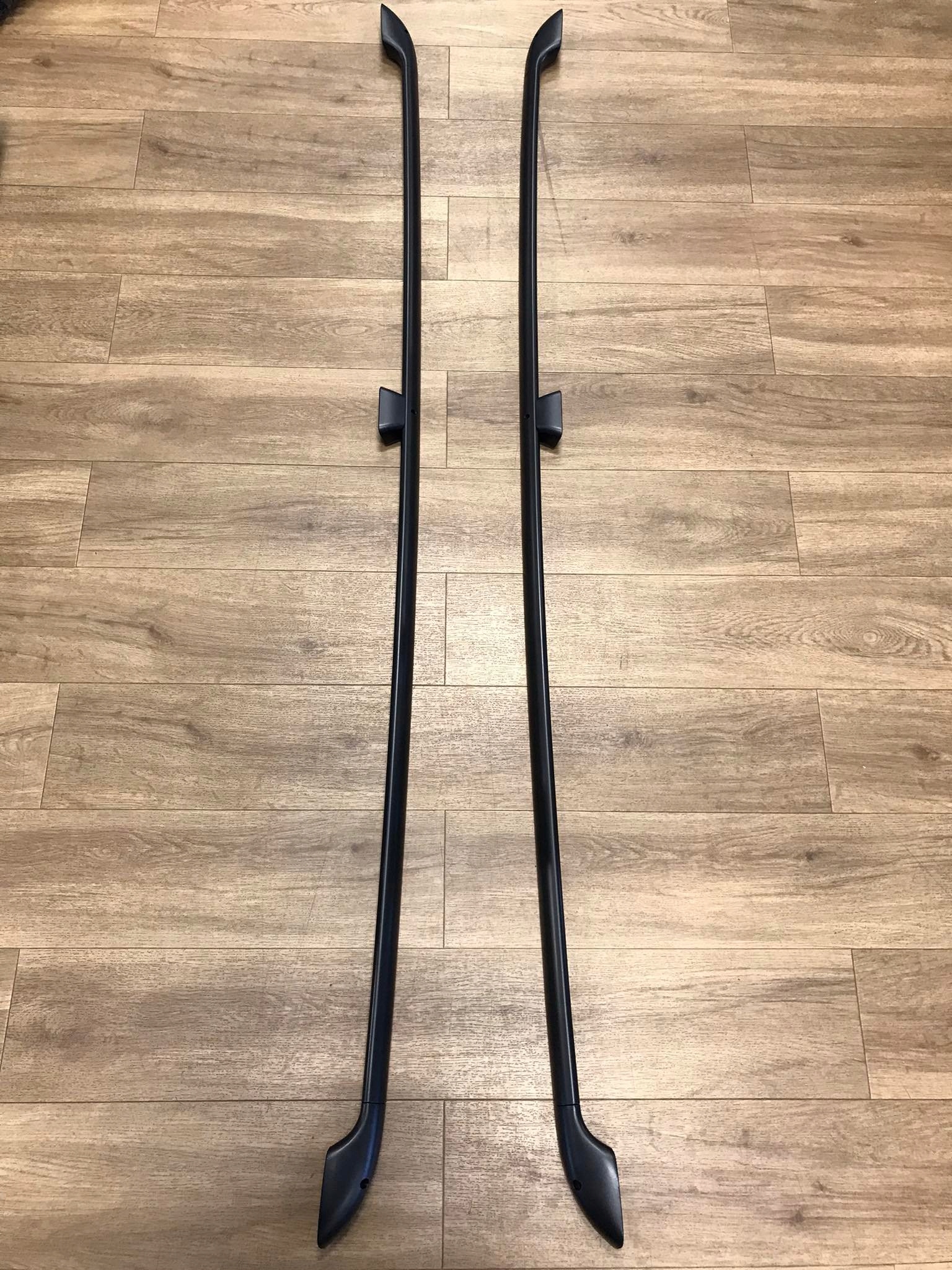 Relingi dachowe Mitsubishi Pajero 3d Producent części Neumann