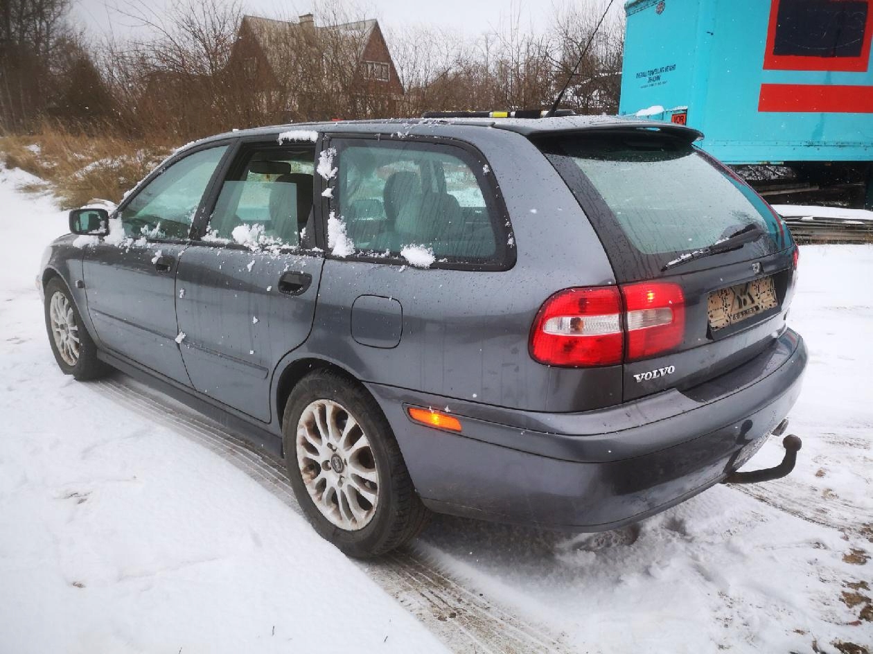 volvo V40 коллектор выпускной 2004 1.8л