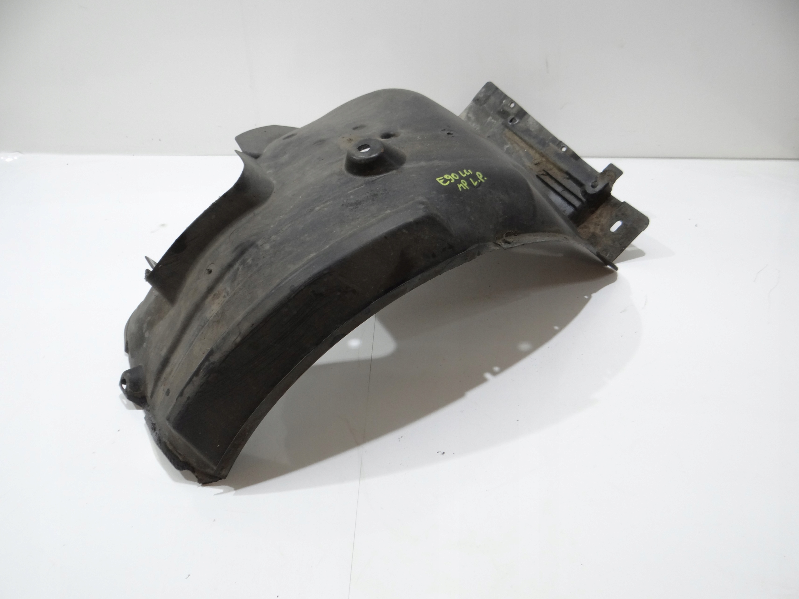 mudguard left front BMW E90 LCI M PAKIET 7059377 (17245655)