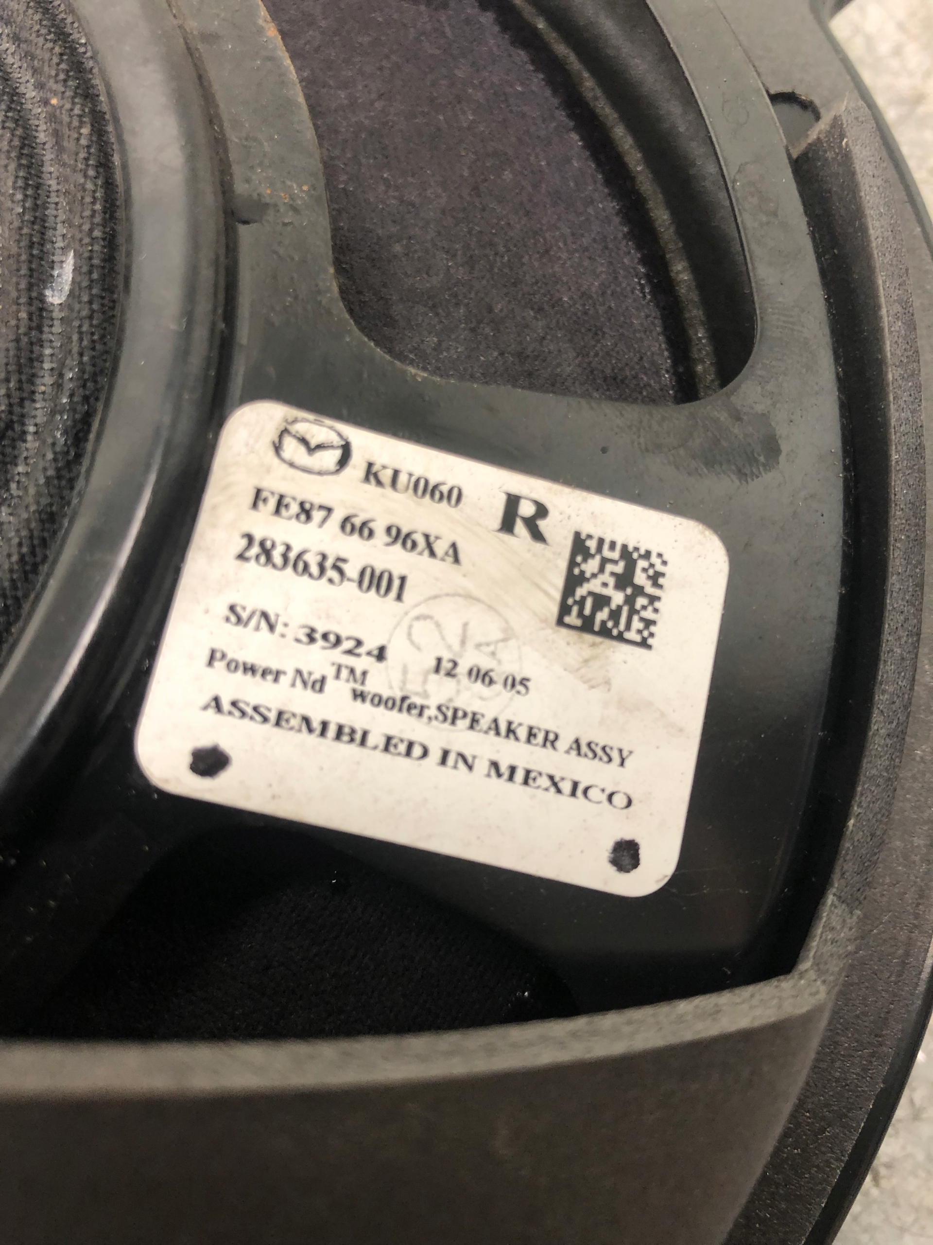 speaker right front BOSE MAZDA RX-8 FE876696XA