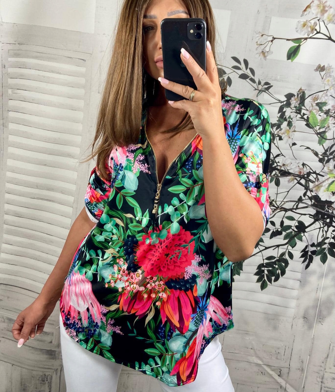 Bluzka ZAMEK kwiaty kwiatki elegancka cyrkonie dekolt 44 46 48 Marka inna