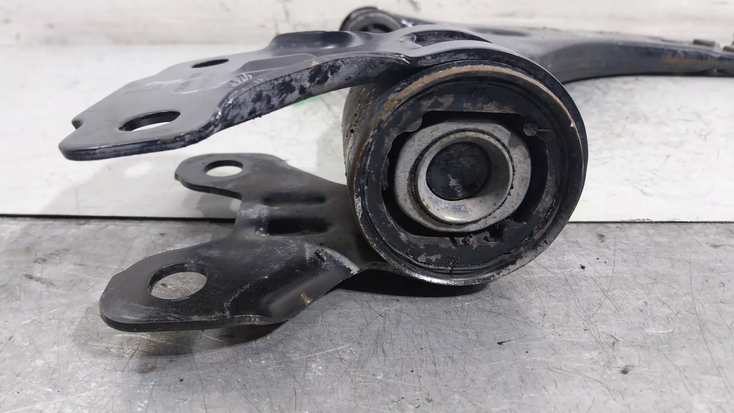 arm right front BV61-3A262-DAA FORD C-MAX MK2 FOCUS MK3