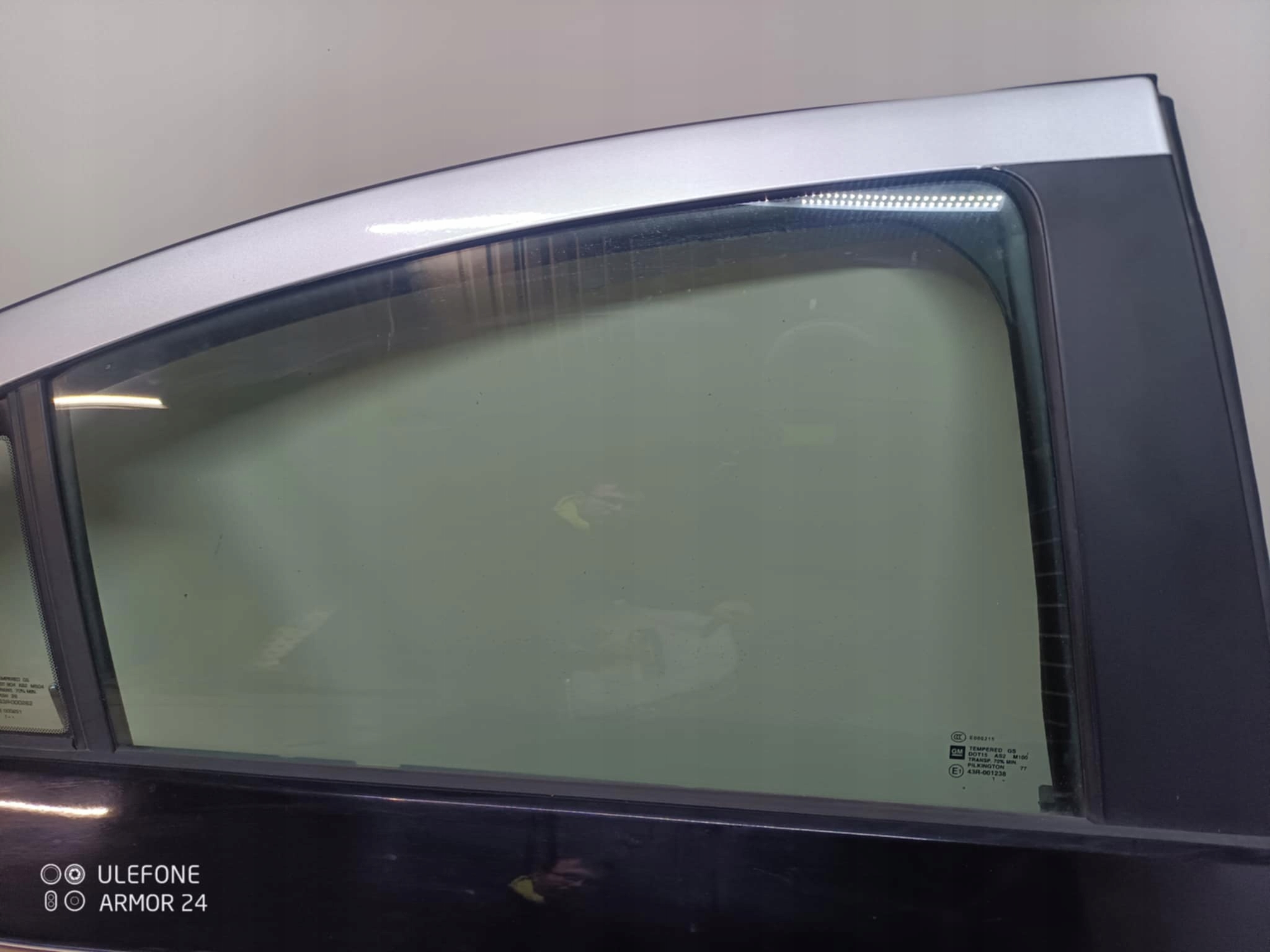 OPEL AMPERA 2011R- window door right rear right rear part CHEVROLET VOLT