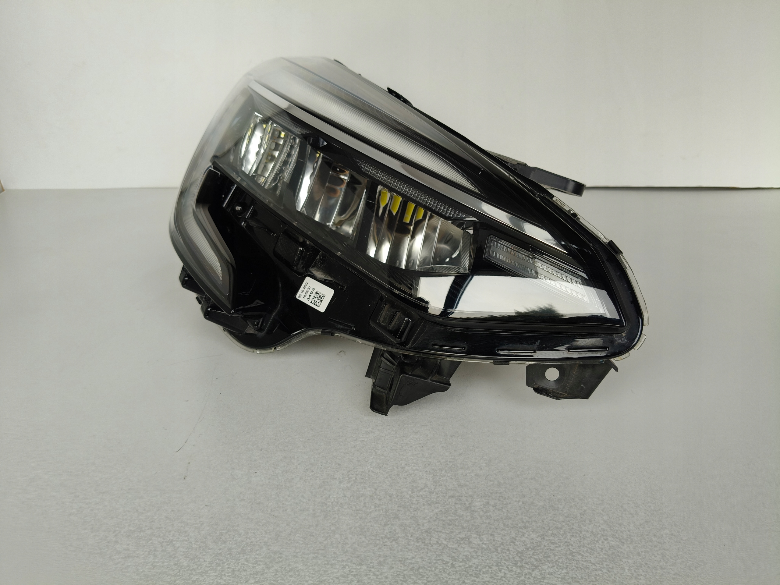 light right REFLEKTOR RENAULT CLIO V 19- FULL LED
