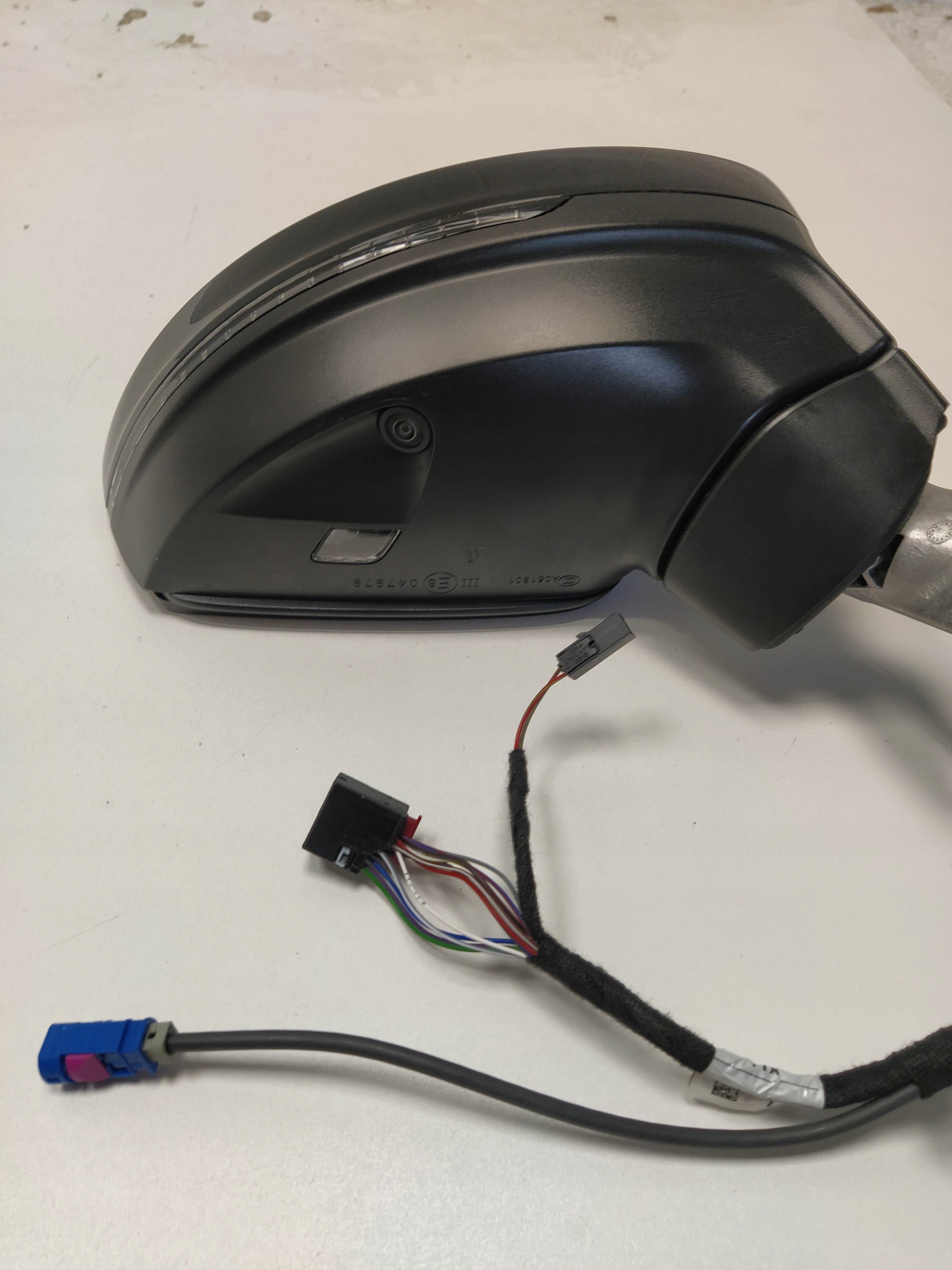 VW TIGUAN II 5NB mirror right front front ASYSTENT - KAMERA 13+2+1 PIN