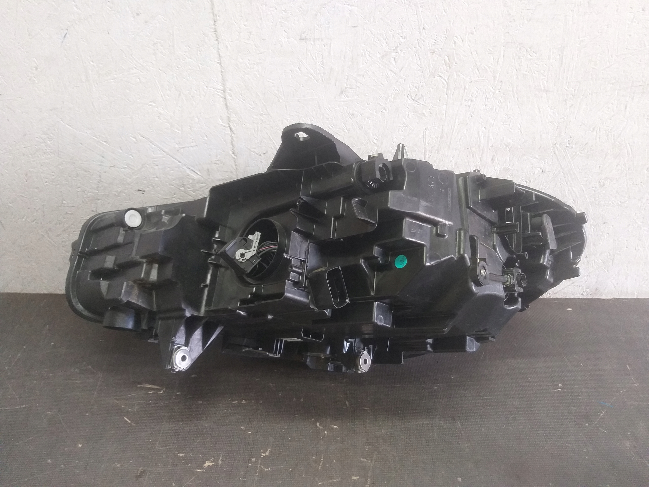 light front right BMW and 1 F40 FULL LED 6311-9482808-12