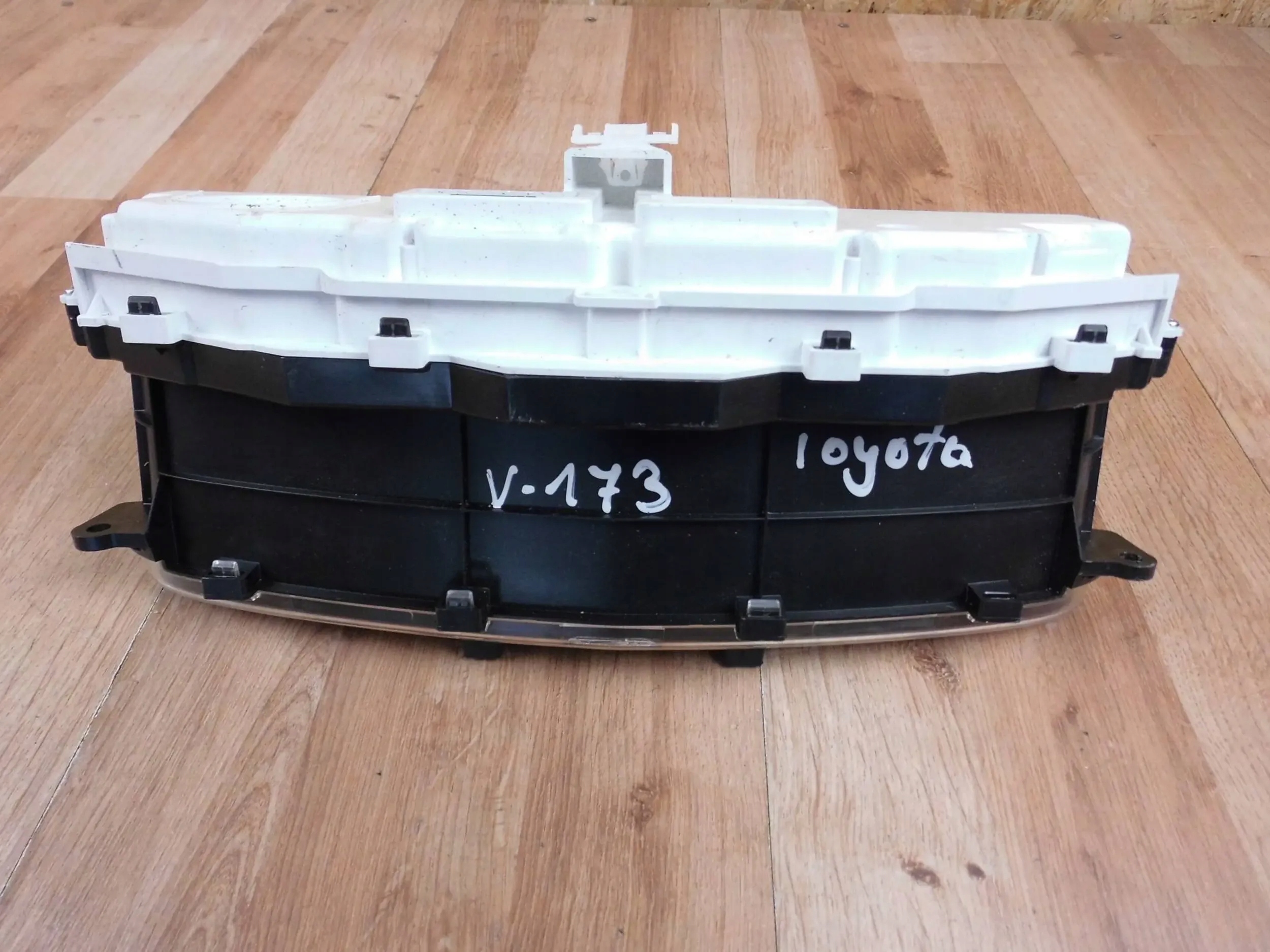 Toyota Corolla E210 E21 2021 1.5 VVTI dials 83800FER11 83800-FER11