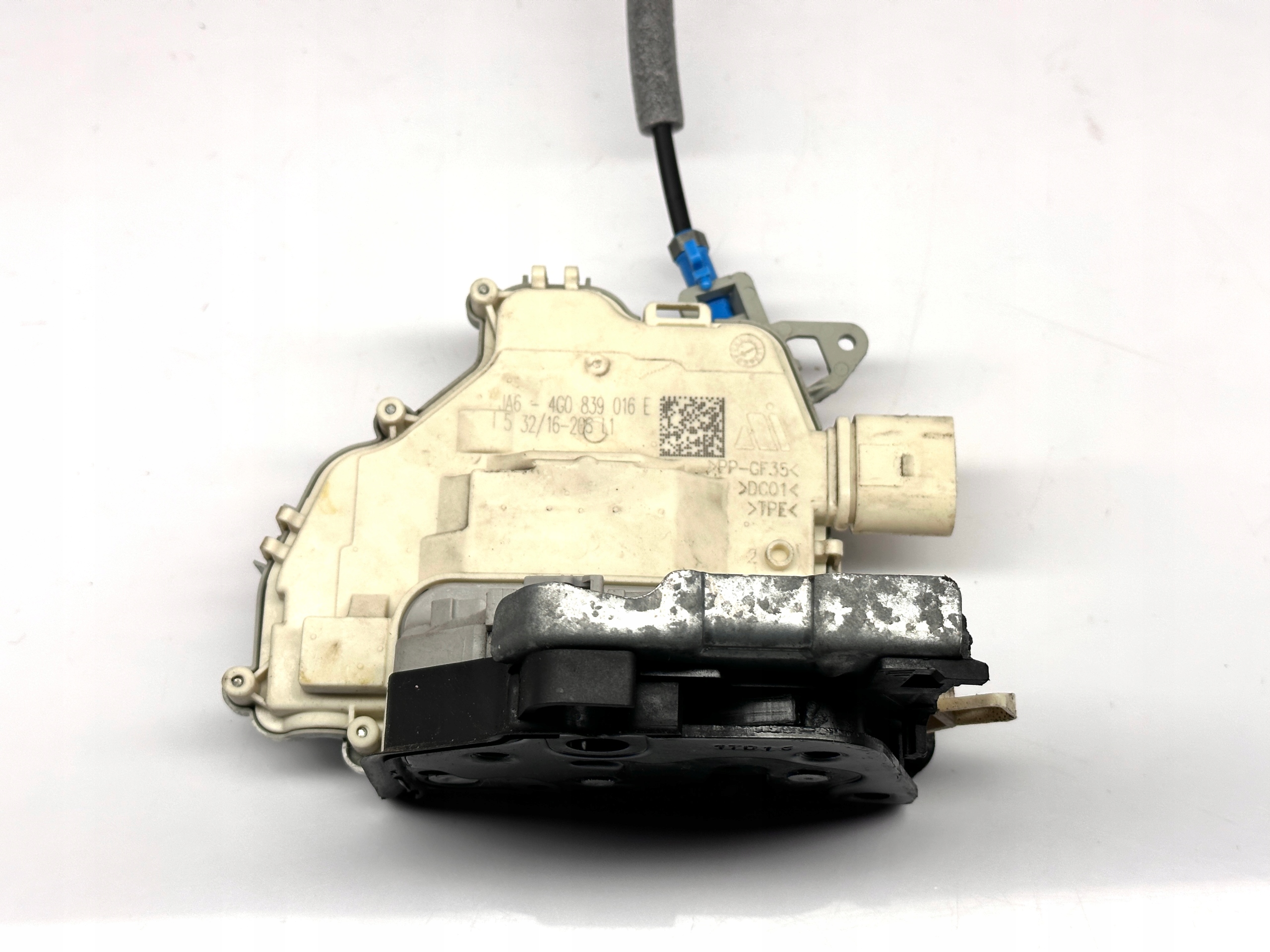 AUDI A3 8V A4 A5 A6 C7 lock door right rear part rear 4G0839016E