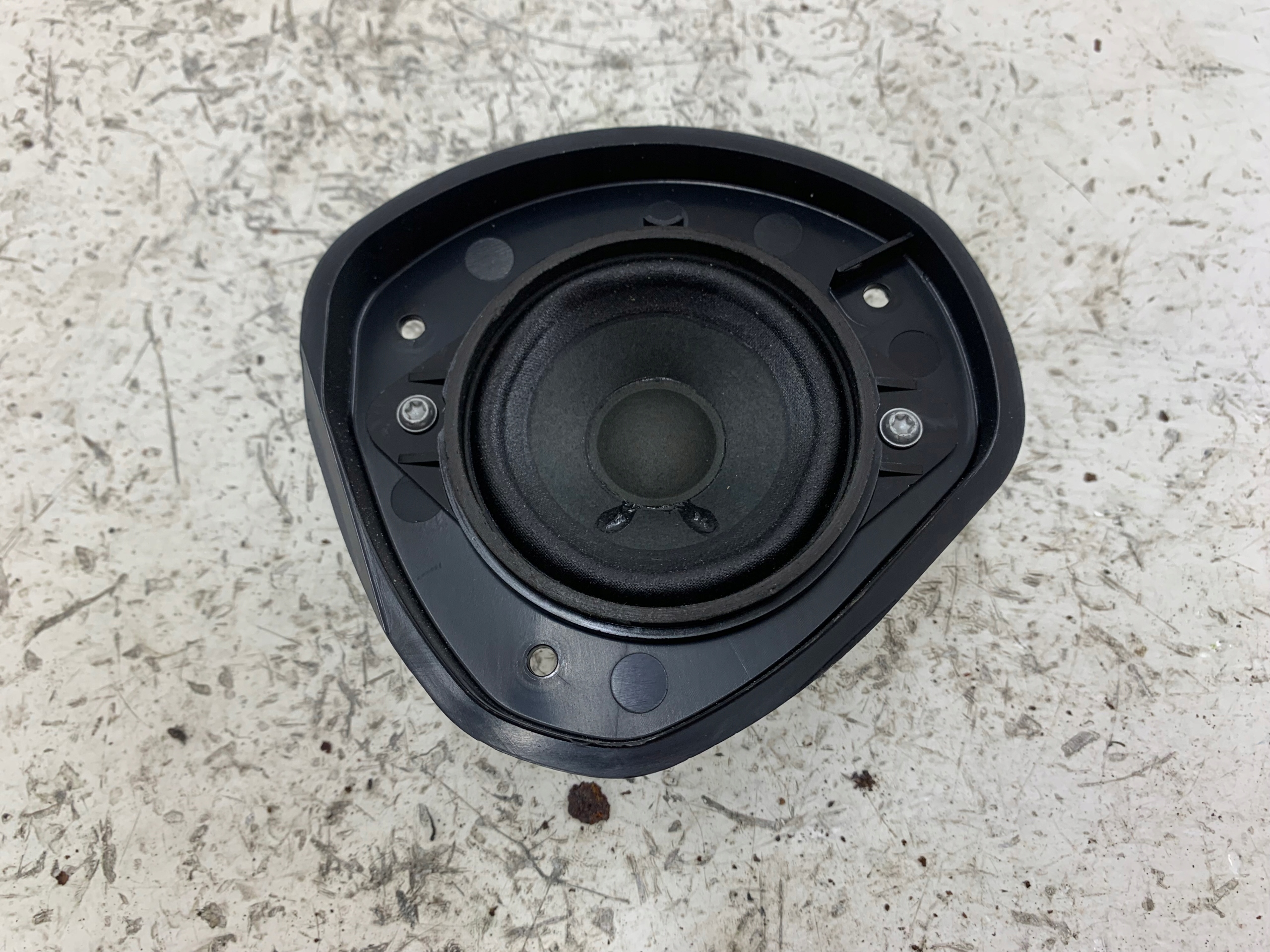 PORSCHE CAYENNE and speaker door front 7L5035562 7L5035709