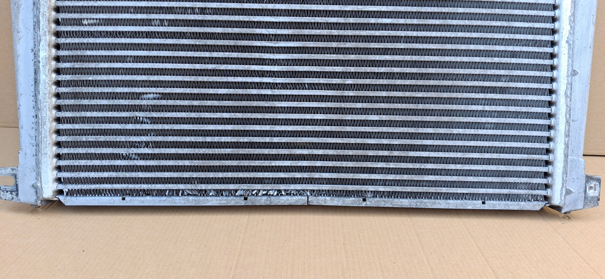 SCANIA R INTERCOOLER CHŁODNICA POWIETRZA ORYGINAŁ 1795730 Wersja Europejska