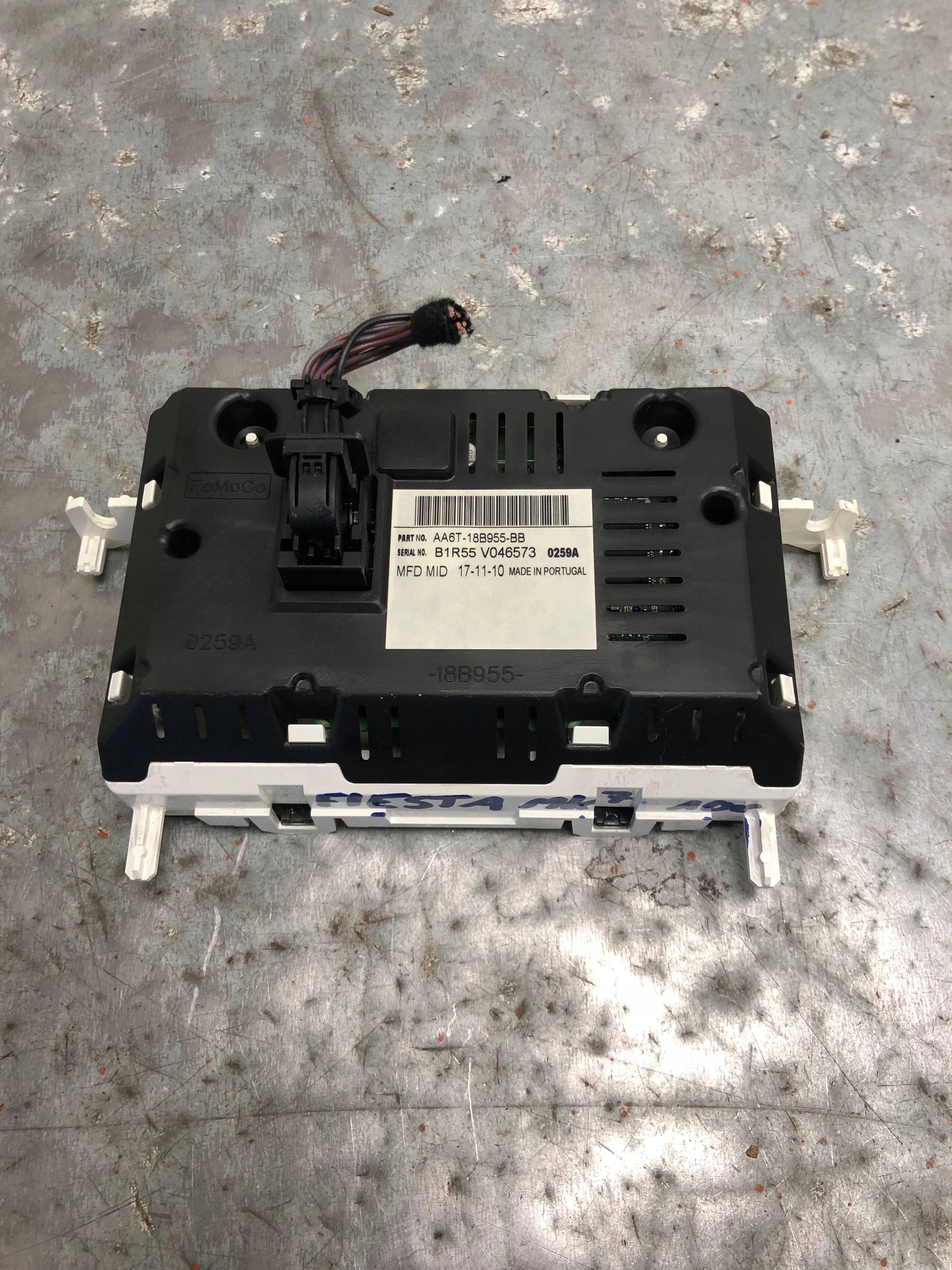 display RADIA FORD FIESTA MK7 AA6T-18B955-BB