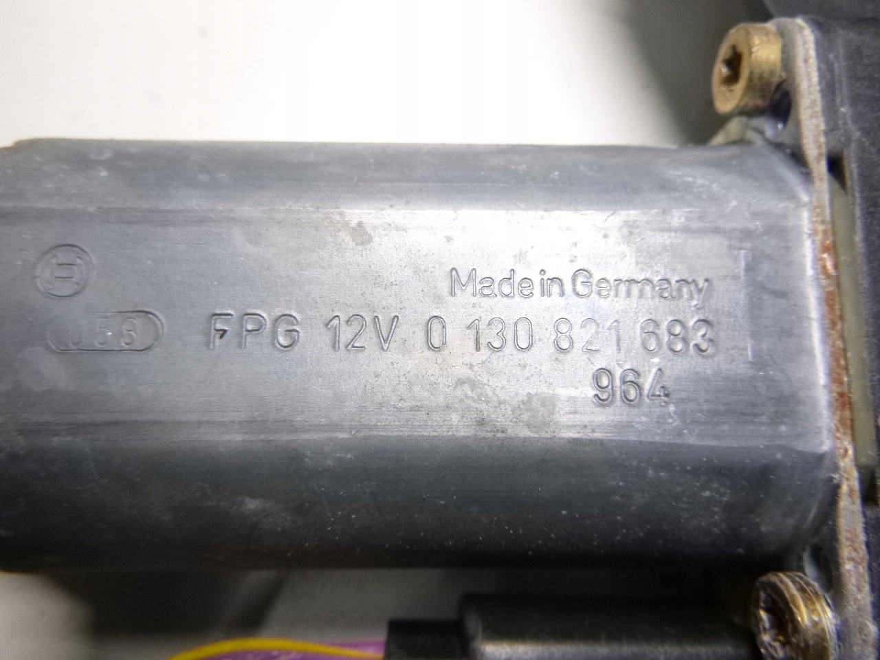MÉCANISME VITRE AVANT GAUCHE FORD FIESTA IV 5D 1998R.