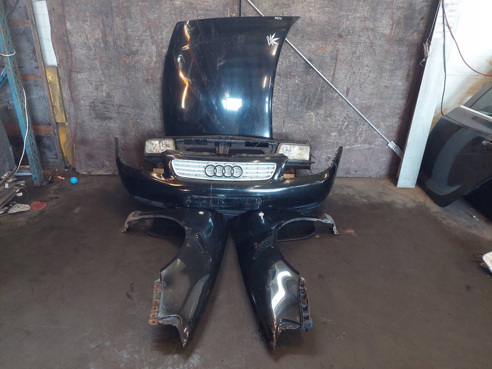 complete front bonnet bumper light fender AUDI A3 8L LY9B