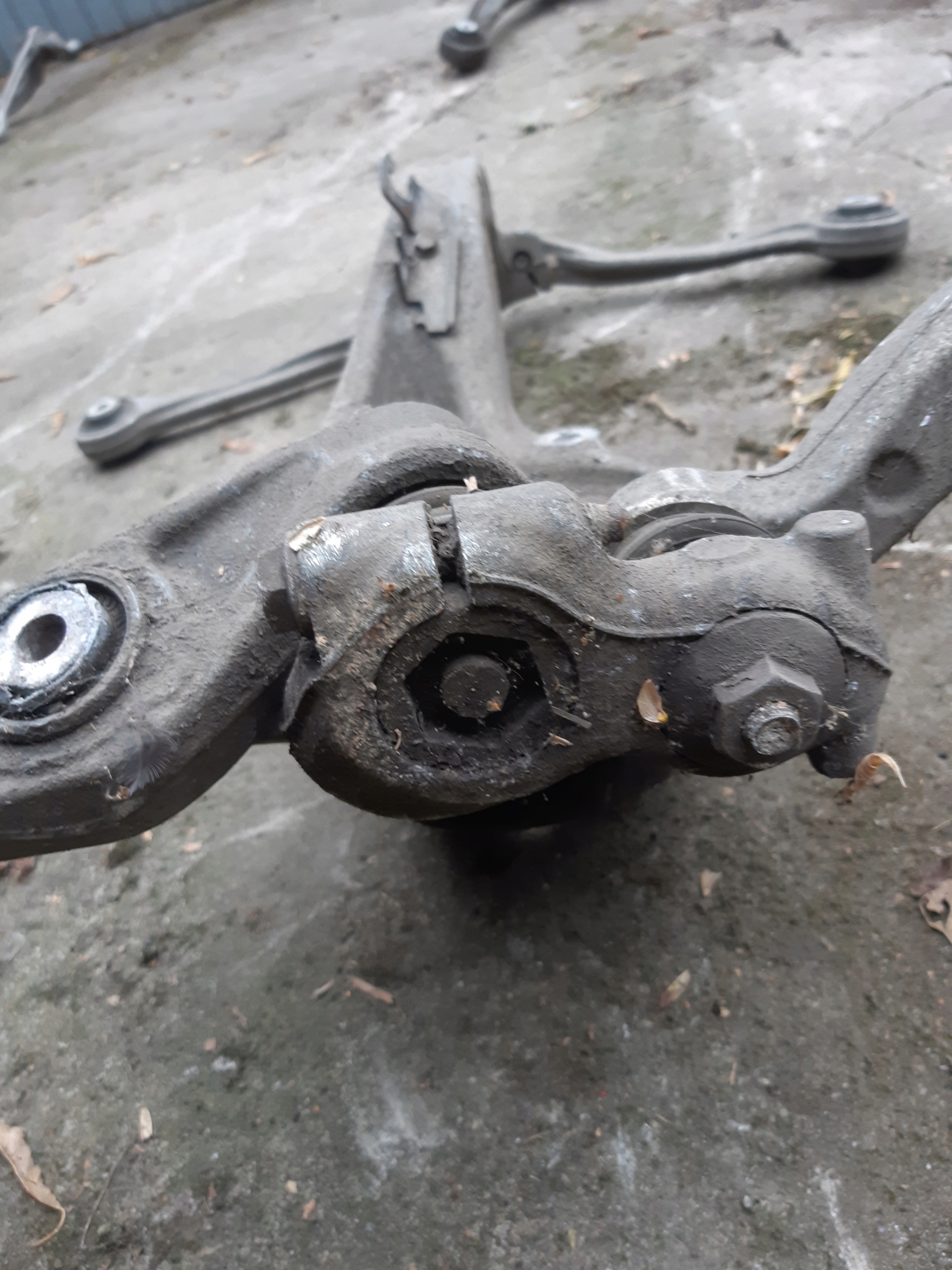 AUDI A4 B8 A5 8T A6 C7 A7 swing right right front 8K0407258L