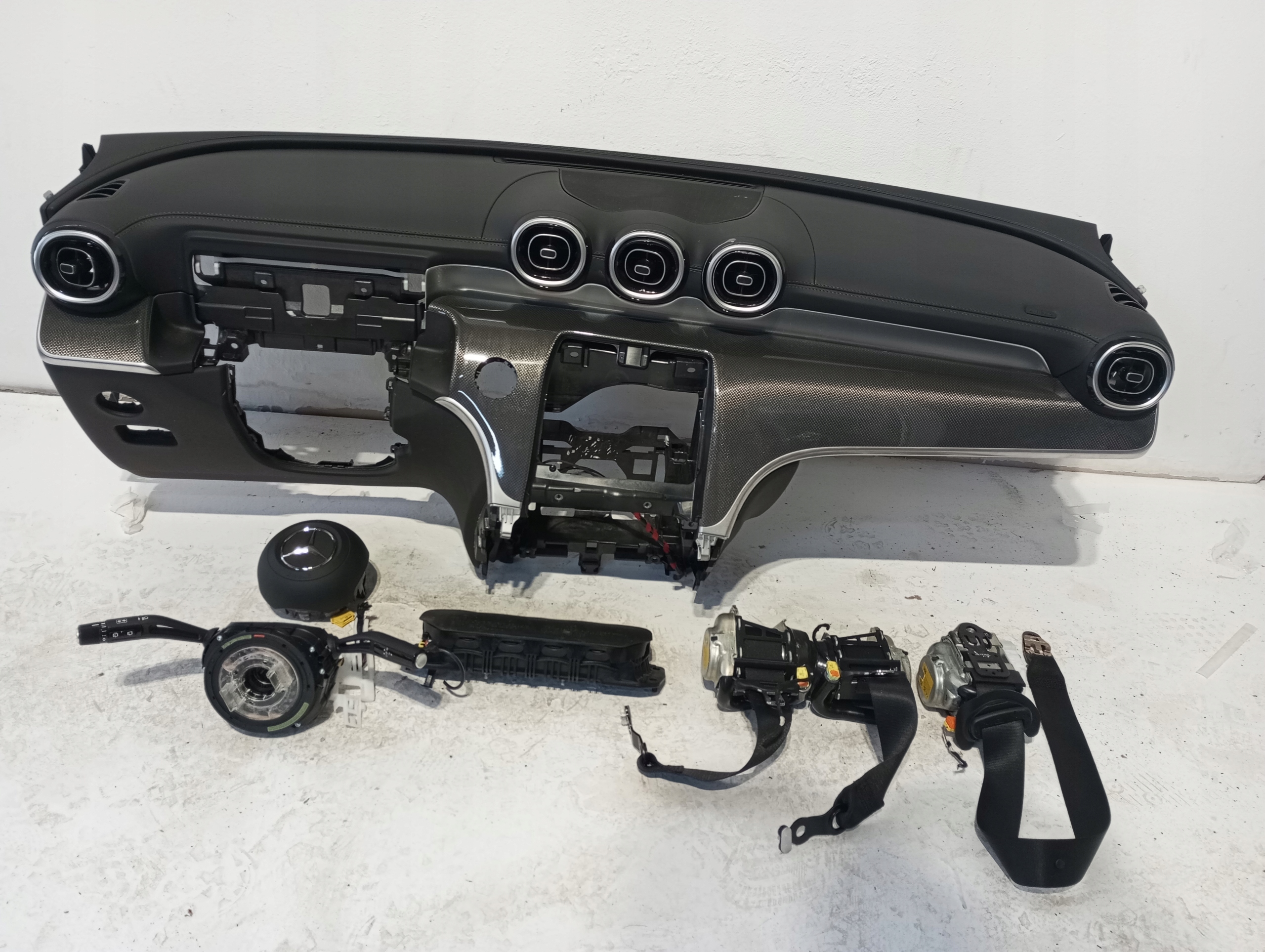dashboard Mercedes GLC 254 COUPE