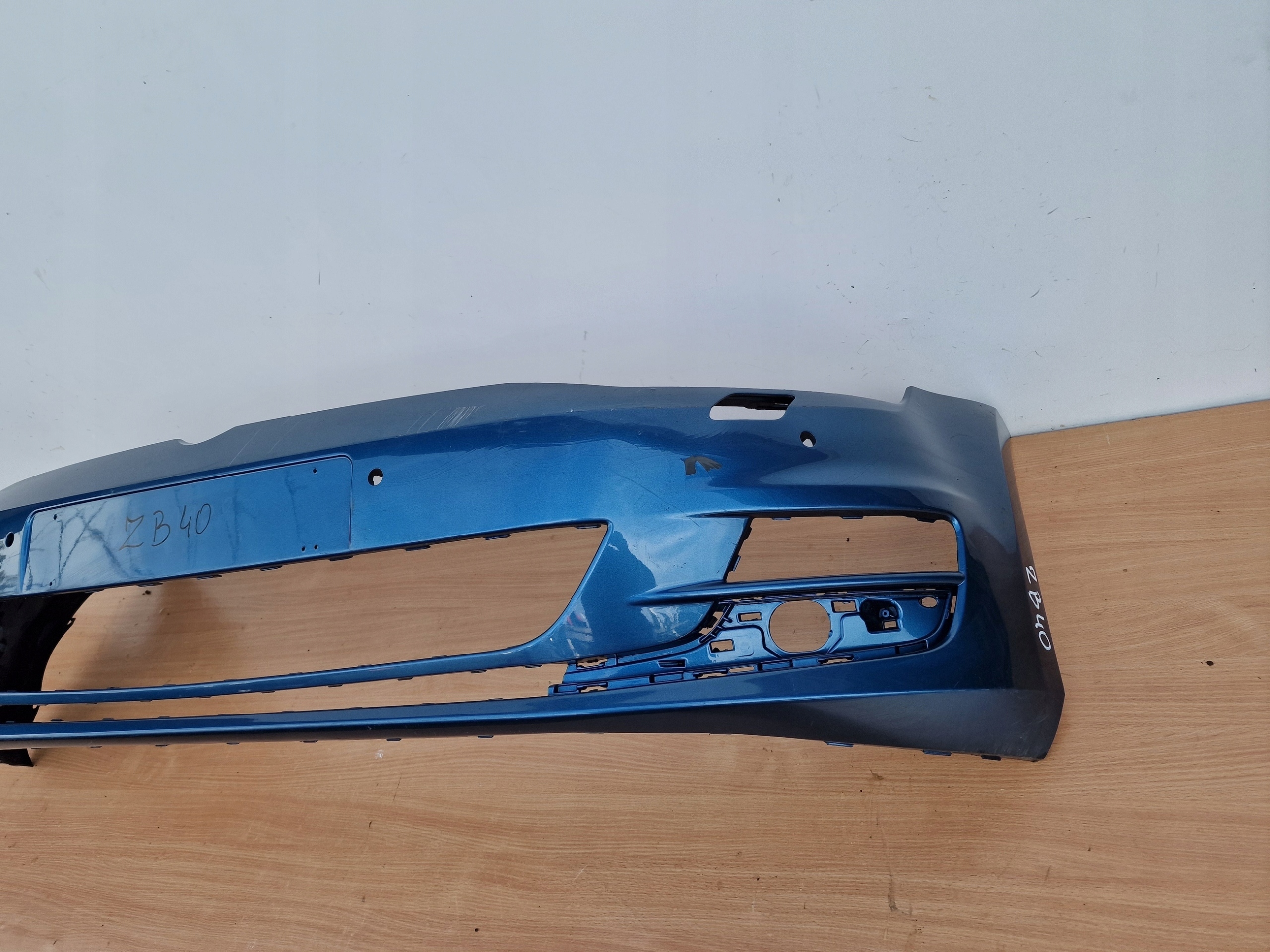 VW GOLF VII 7 5G bumper front 4 sensors washers