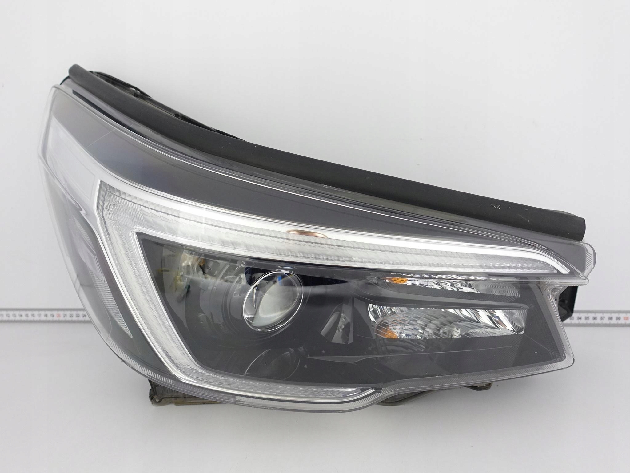 SUBARU FORESTER V 5 SK 18-21 light FULL LED right front CIEMNA EU