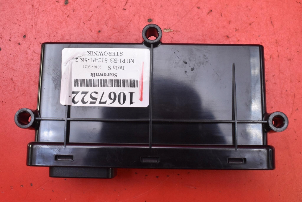 control unit module door left front 1003101-00-E TESLA MODEL S LIFT 16-21