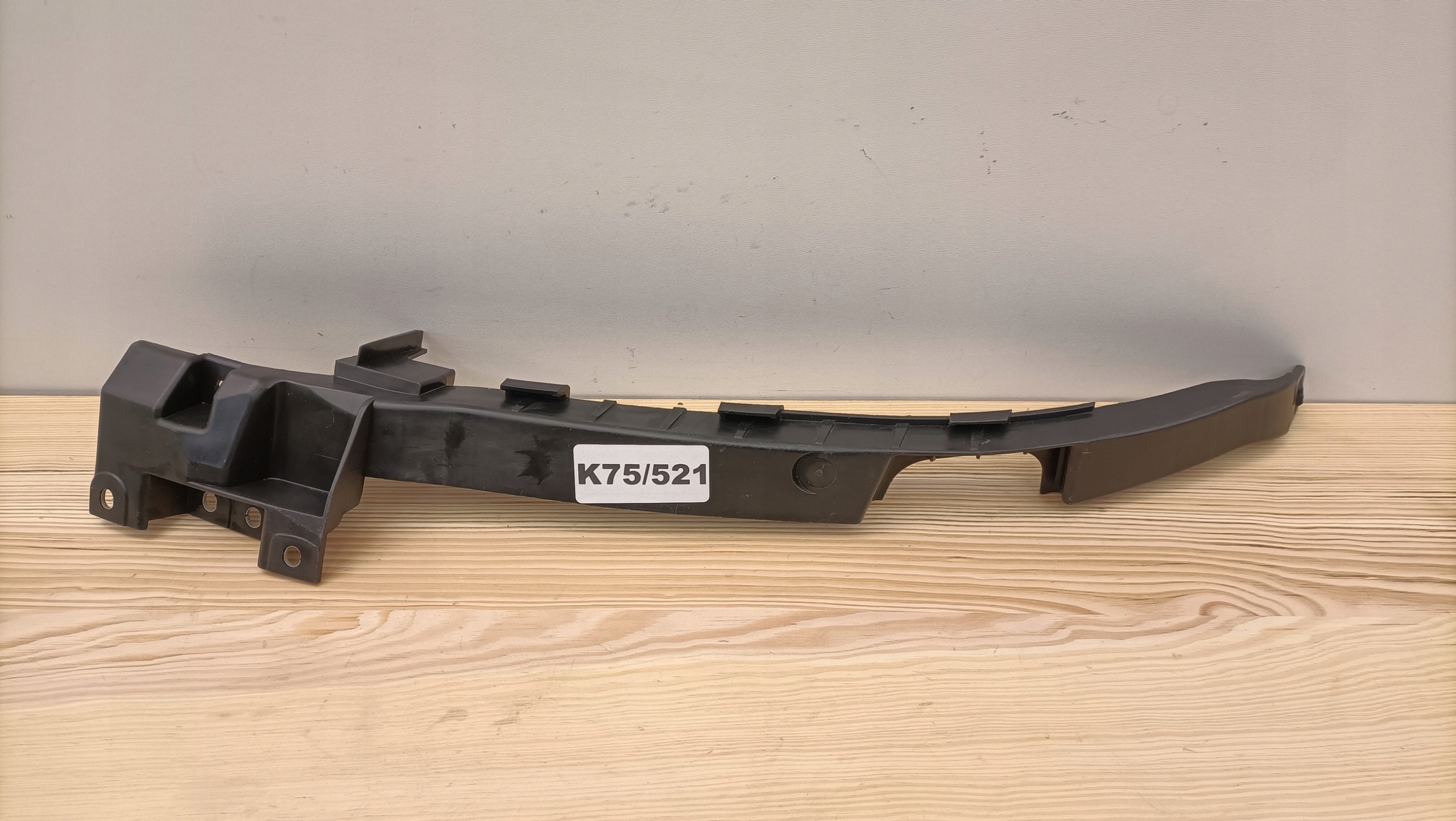 OPEL INSIGNIA A bumper bracket lights left front 13250570 K75/521