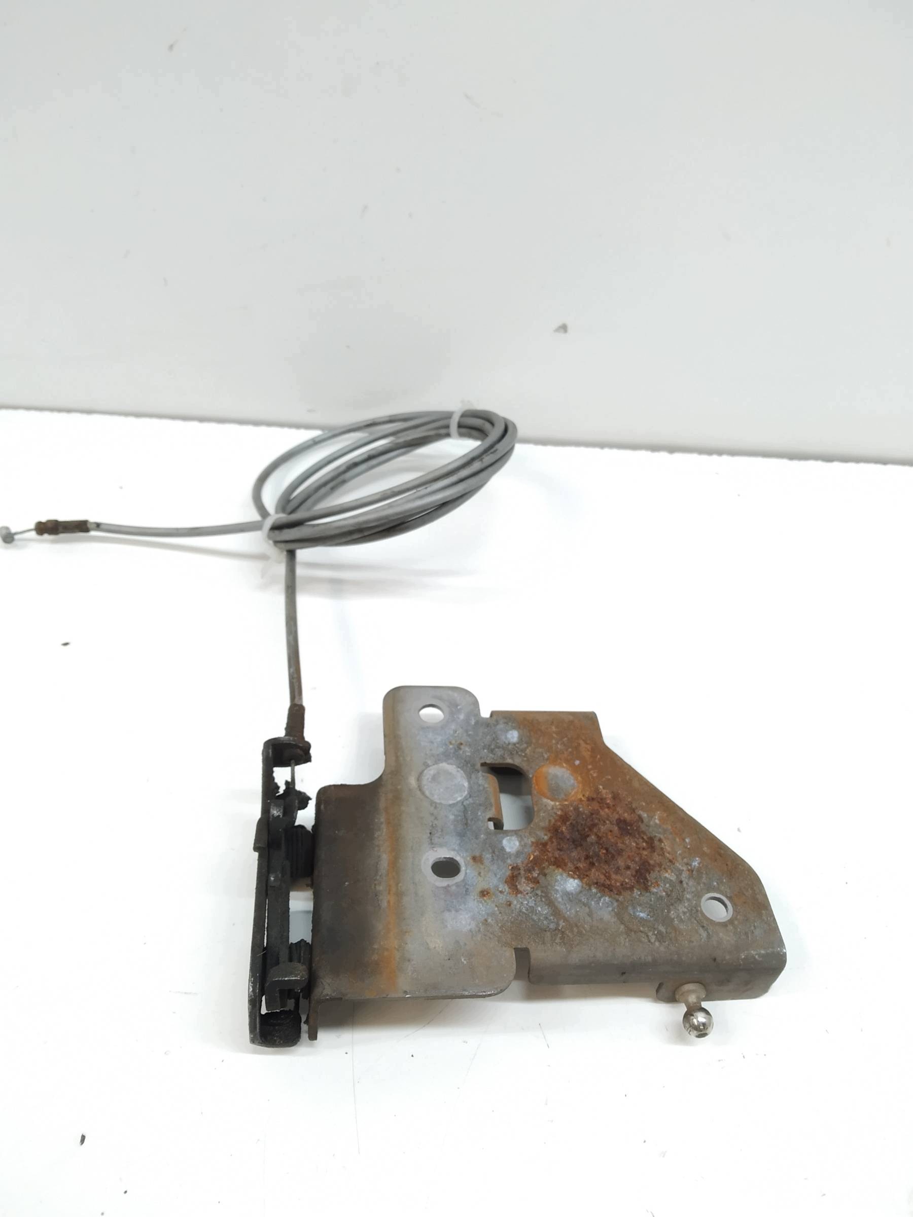 bonnet latch lock front grille 1835772R DAF XF (2012-2016) 106 Euro 6 440 FT