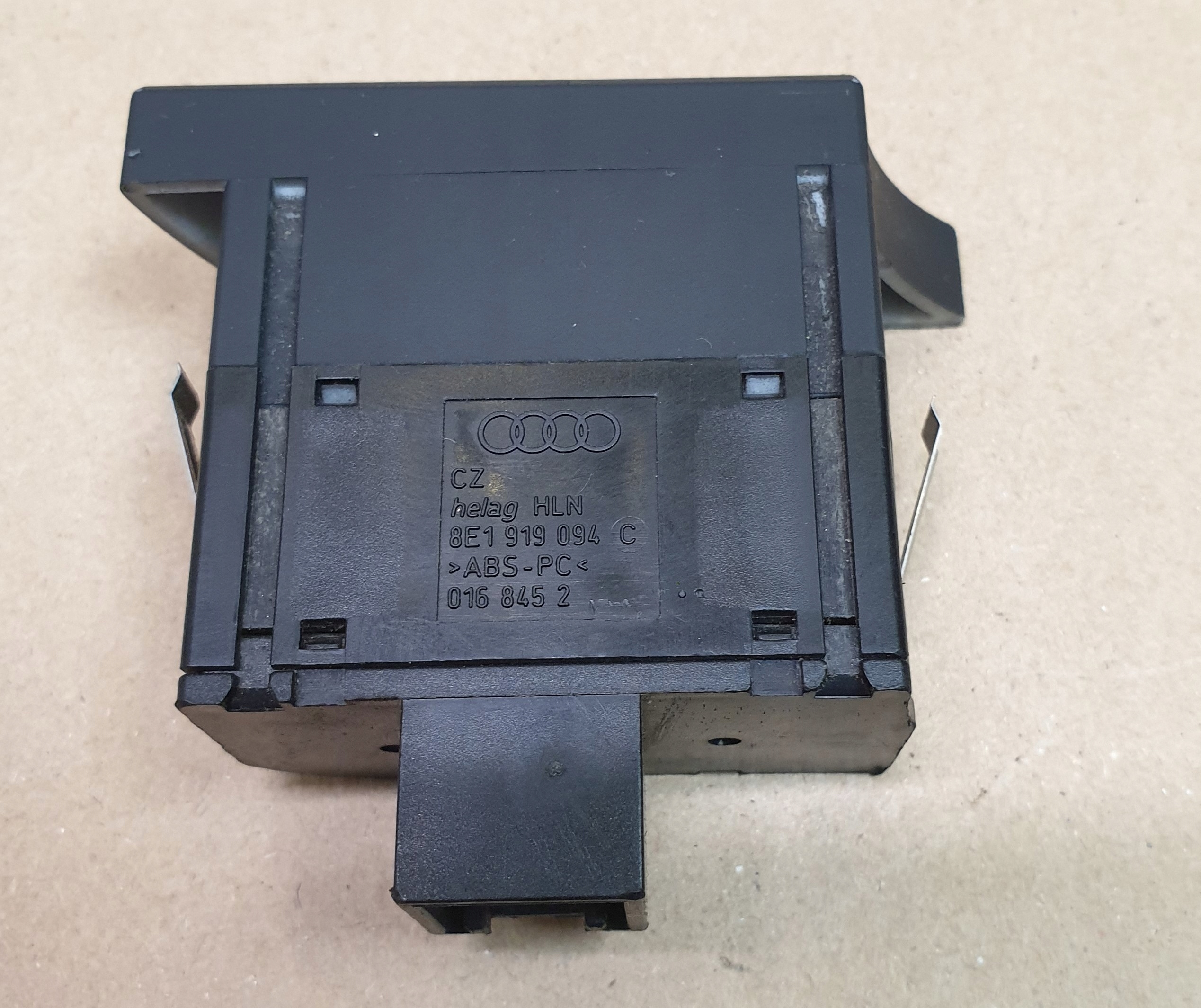 switch switch of the lights DZIENNYCH DRL AUDI A4 B6 B7 8E 8E1919094C OE