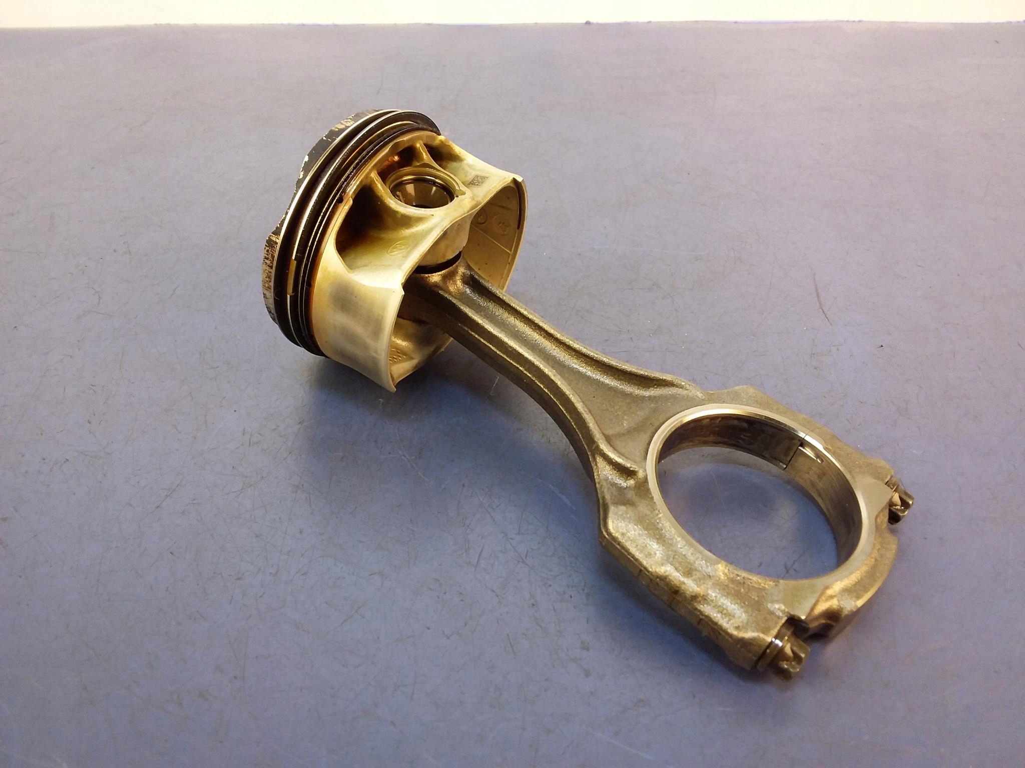 BMW 5 G30 4.4 TŁOK KORBOWÓD N63B44C Producent części BMW OE