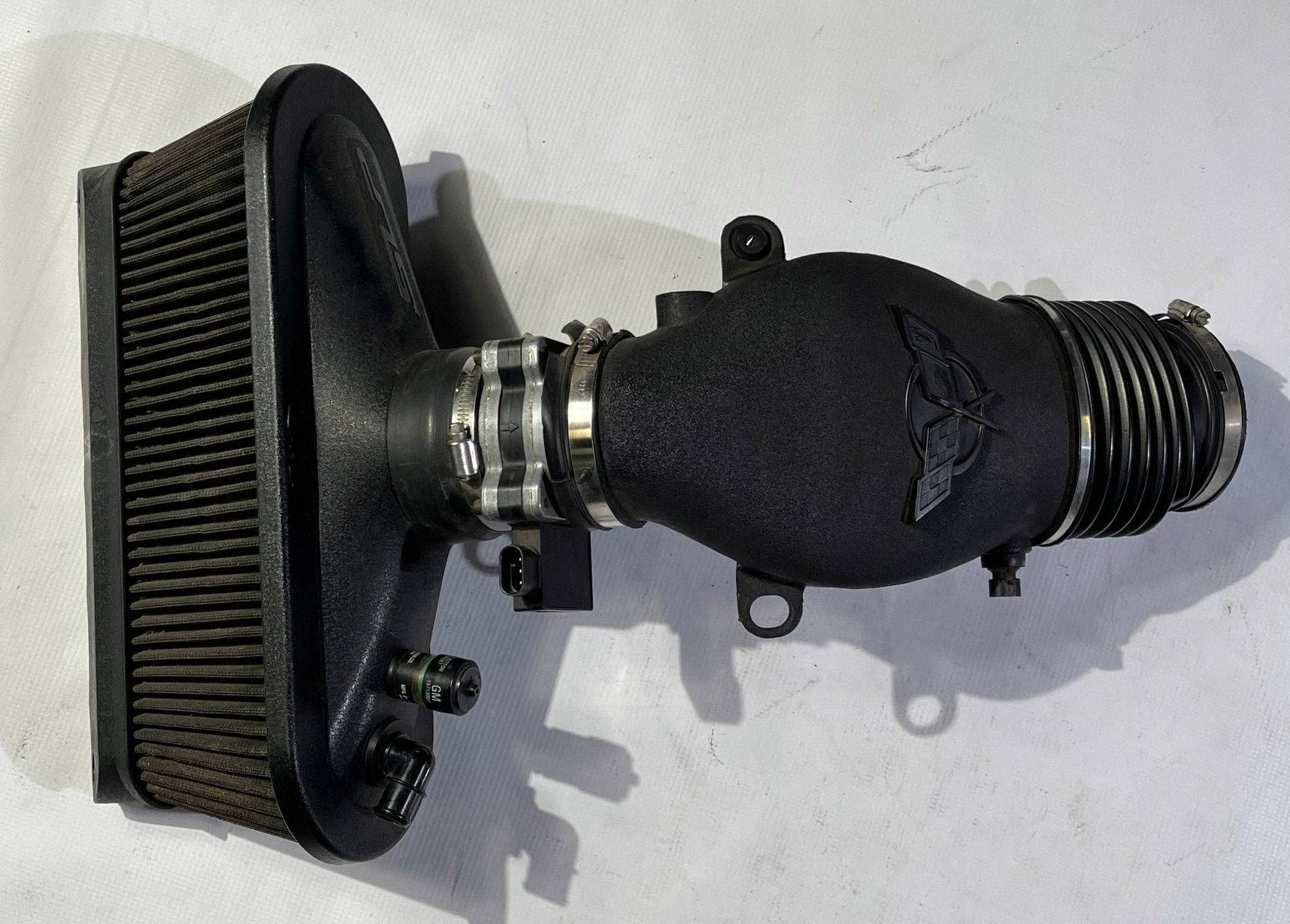 Gehäuse filter luft dolot rohr dolotu stozek Chevrolet Corvette C5