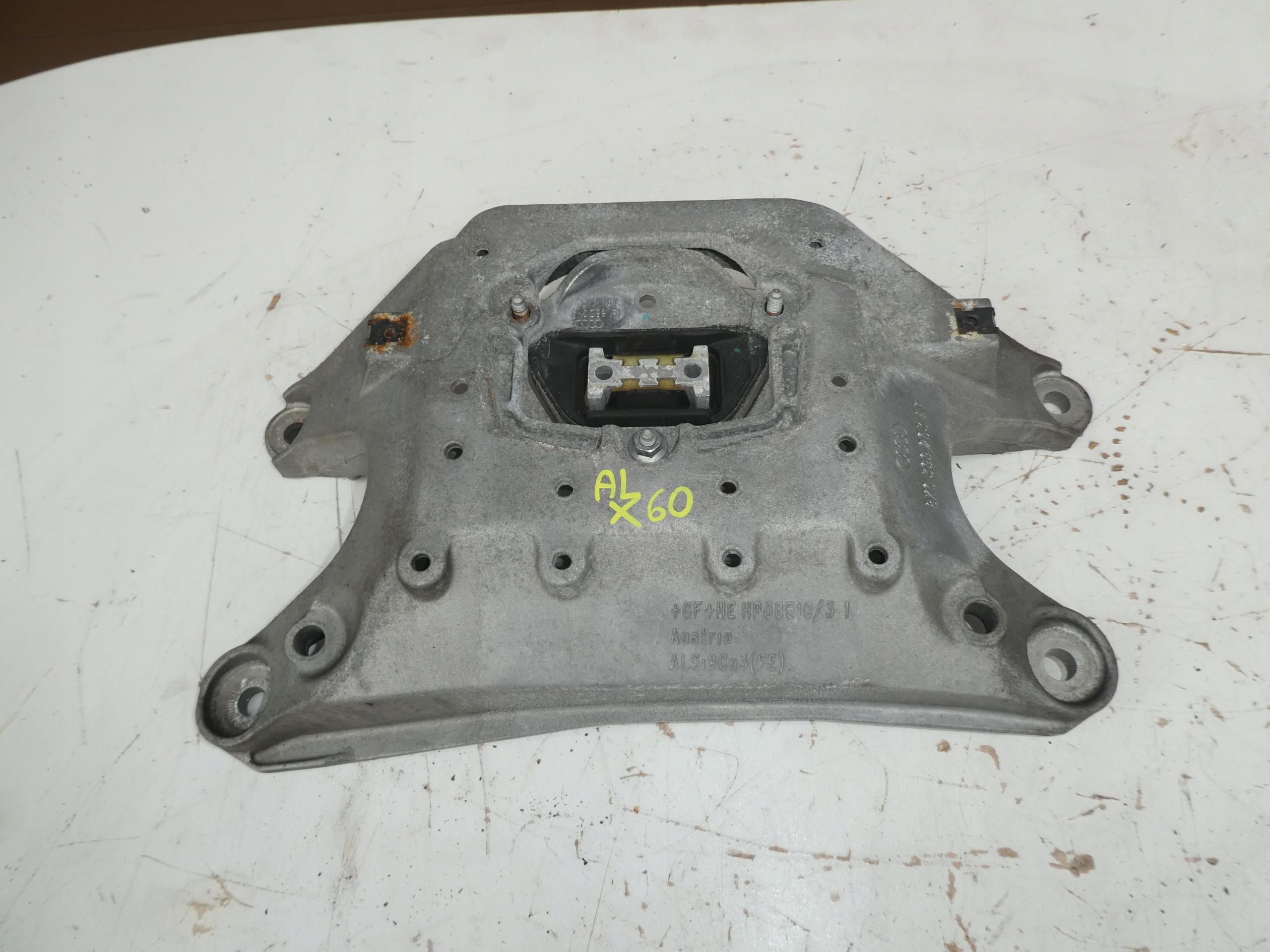 AUDI A4 B8 A5 STREBE GETRIEBE GETRIEBE 8K0399263AF