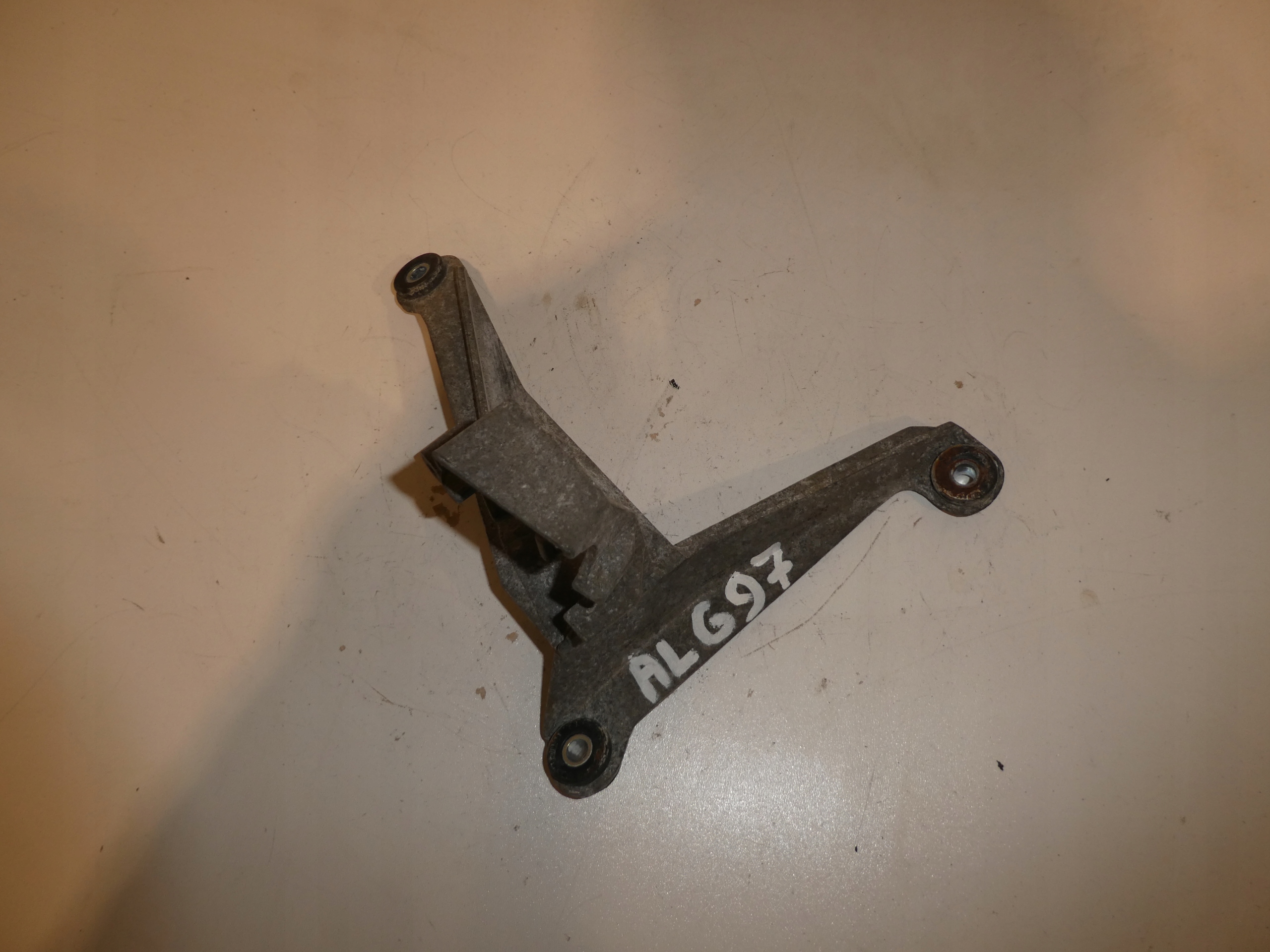 VW T5 T6 2.0TDI SUPPORT PLAQUE LINEK CONSOLE 7H0711781C
