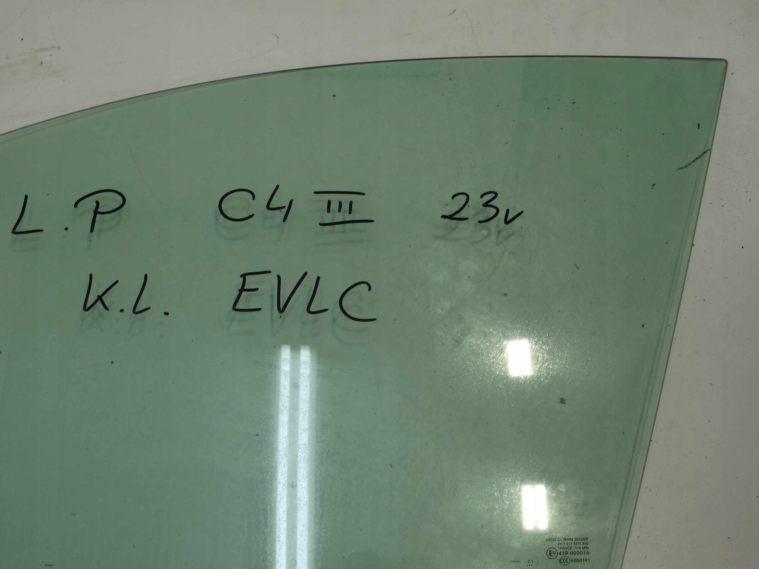 ABLAK ajtó bal eleje CITROEN C4 III 2023R. 43R-000016