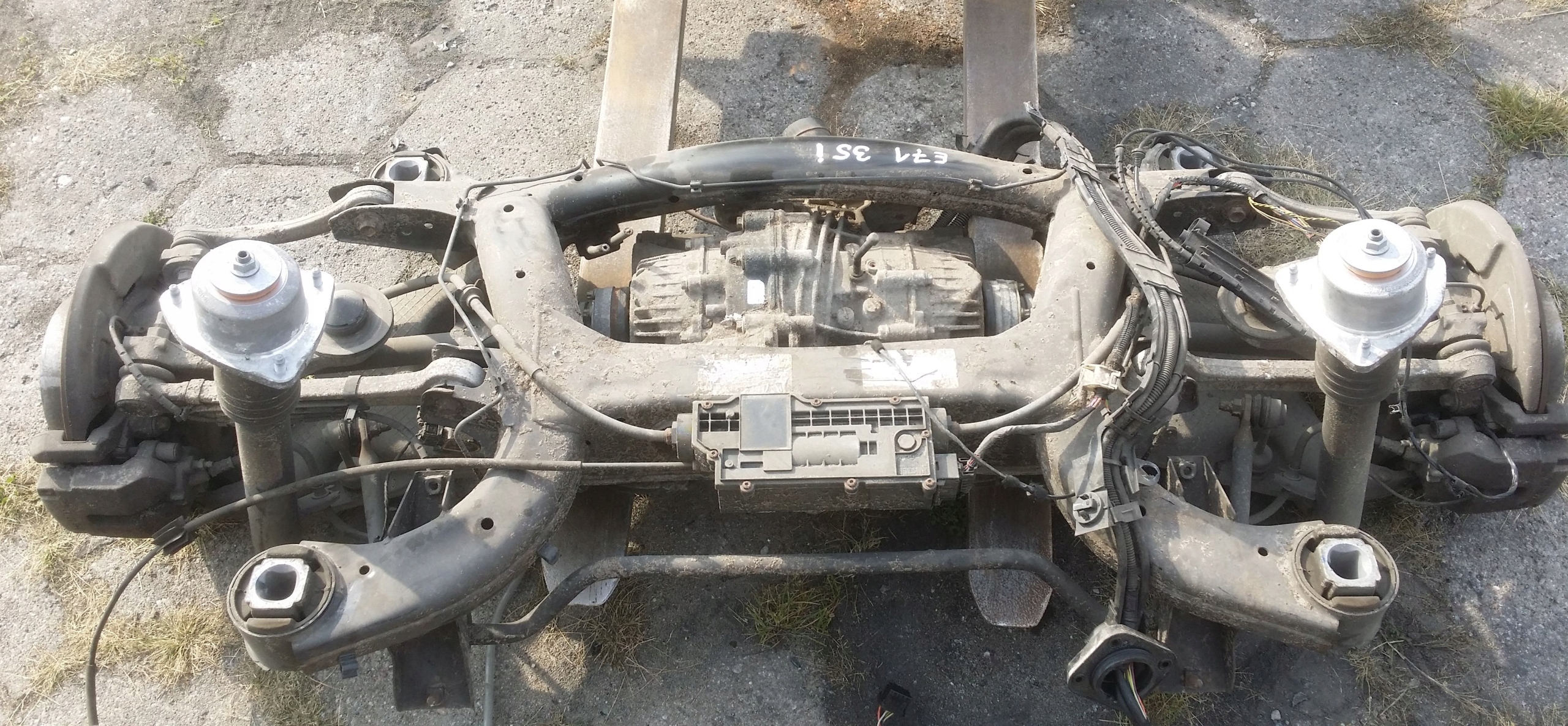 BMW X6 E71 3.5 і задня підвіска в зборі