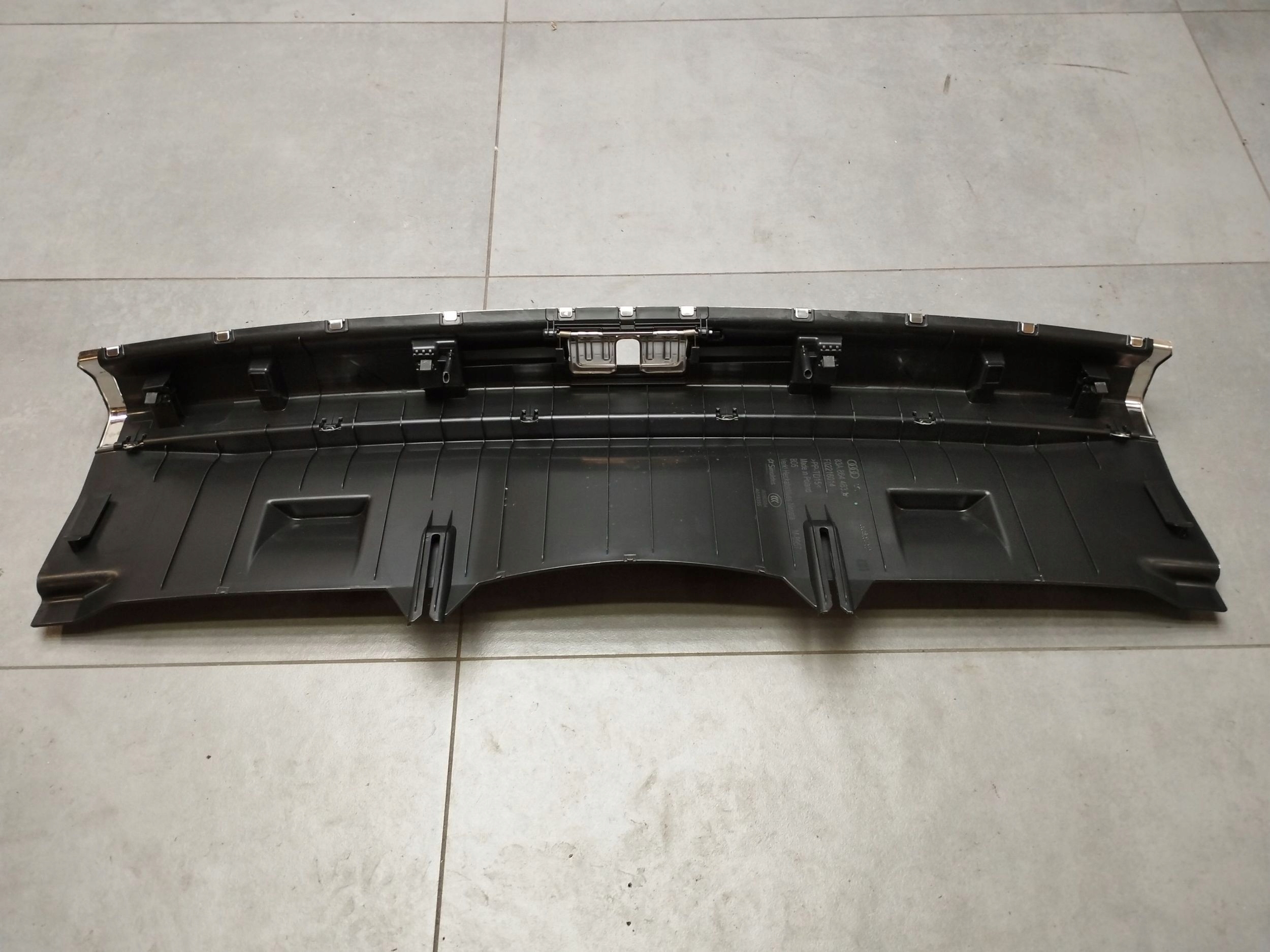 Audi Q3 F3 83A cap of the threshold boot 83A864483B