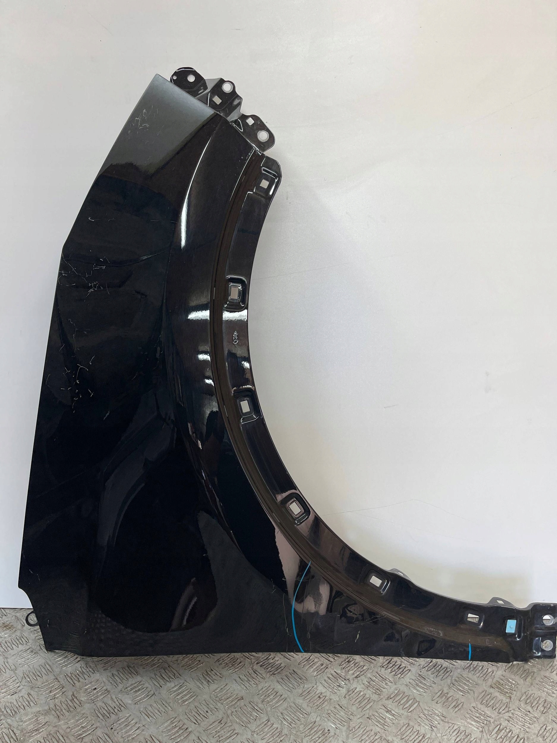 fender front front right KIA Sportage 4 IV 16- QL