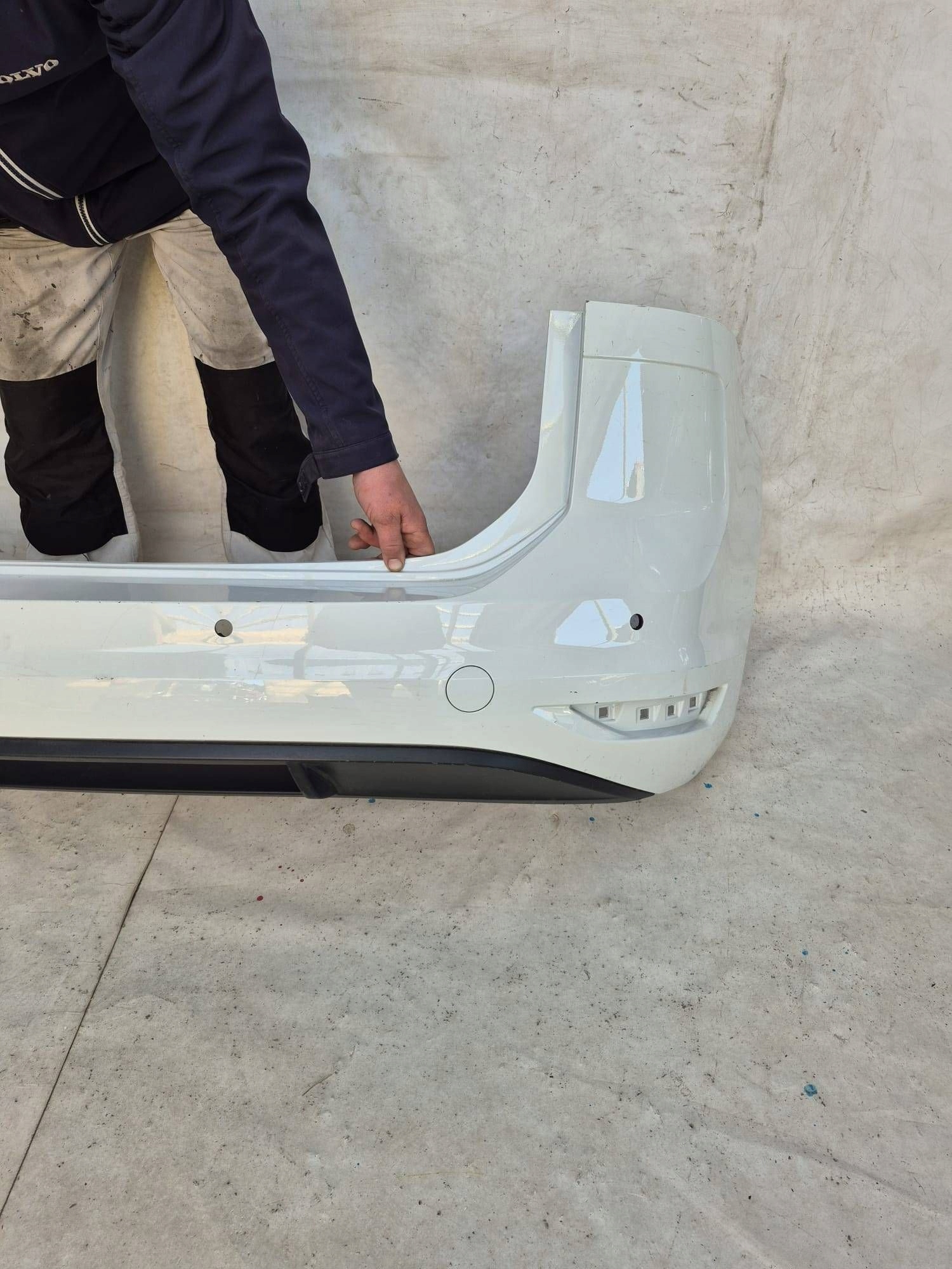 VW TOURAN II 2 15-26 bumper rear part rear 4XPDC