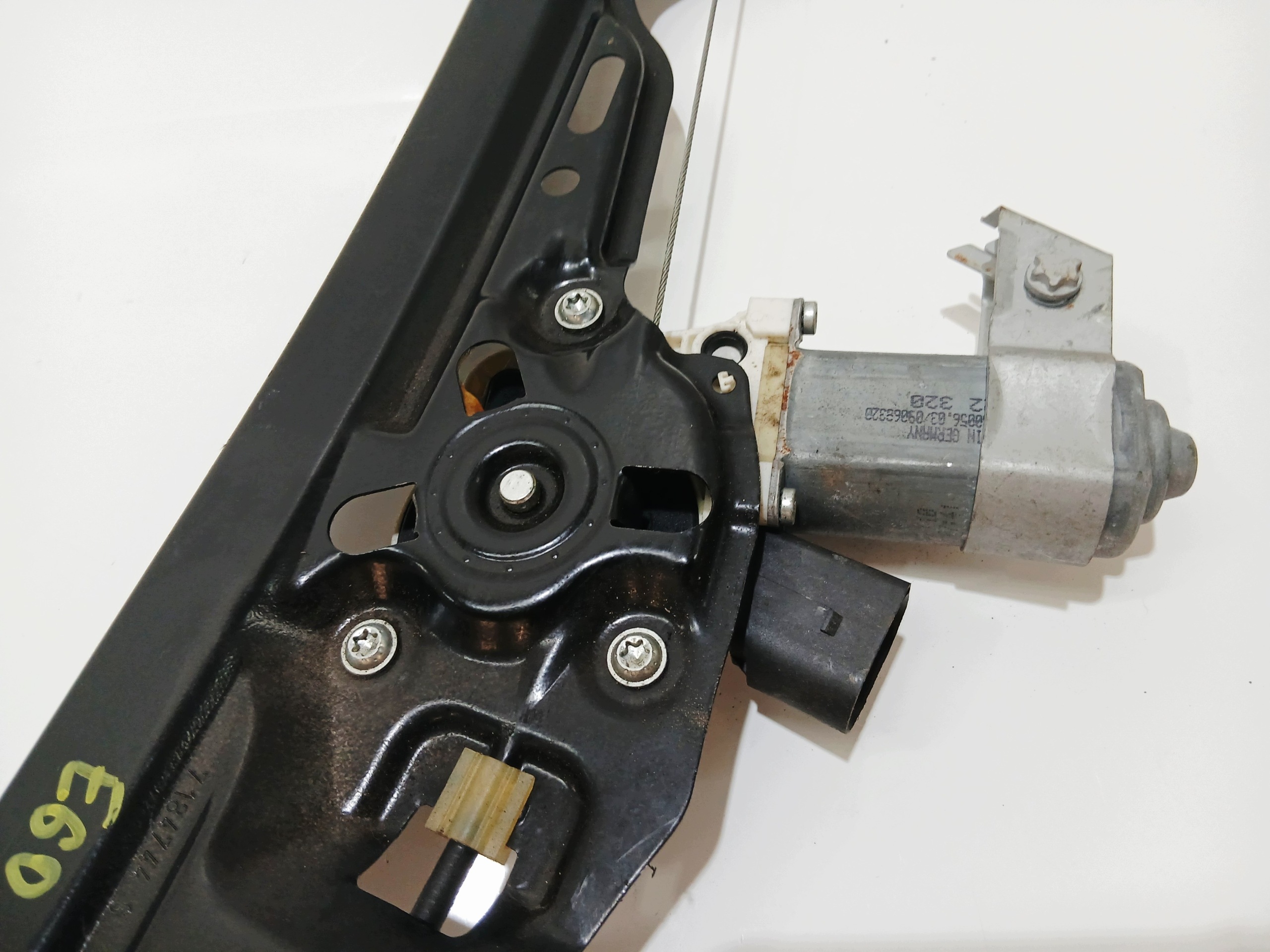window regulator right rear part BMW E60 E61 7184744