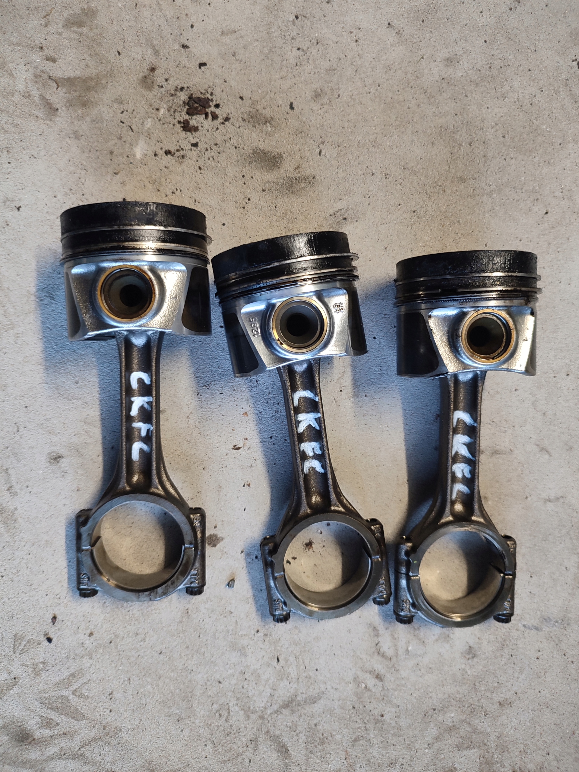 piston VW SEAT AUDI GOLF 2.0 TDI CKFC