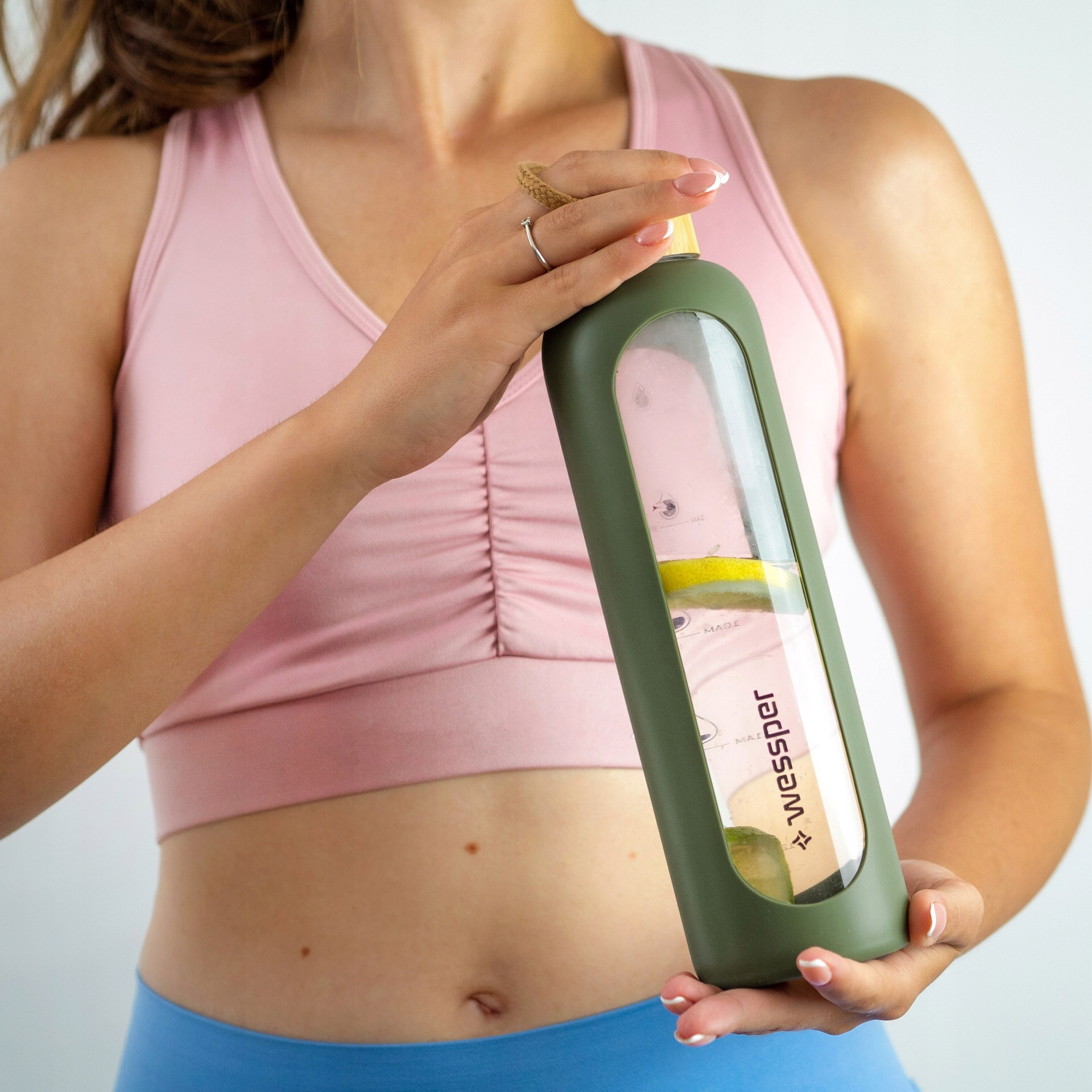 POKROWIEC OLIWKOWY BUTELKI WESSPER ACTIVEMAX 1l Rodzaj butelka