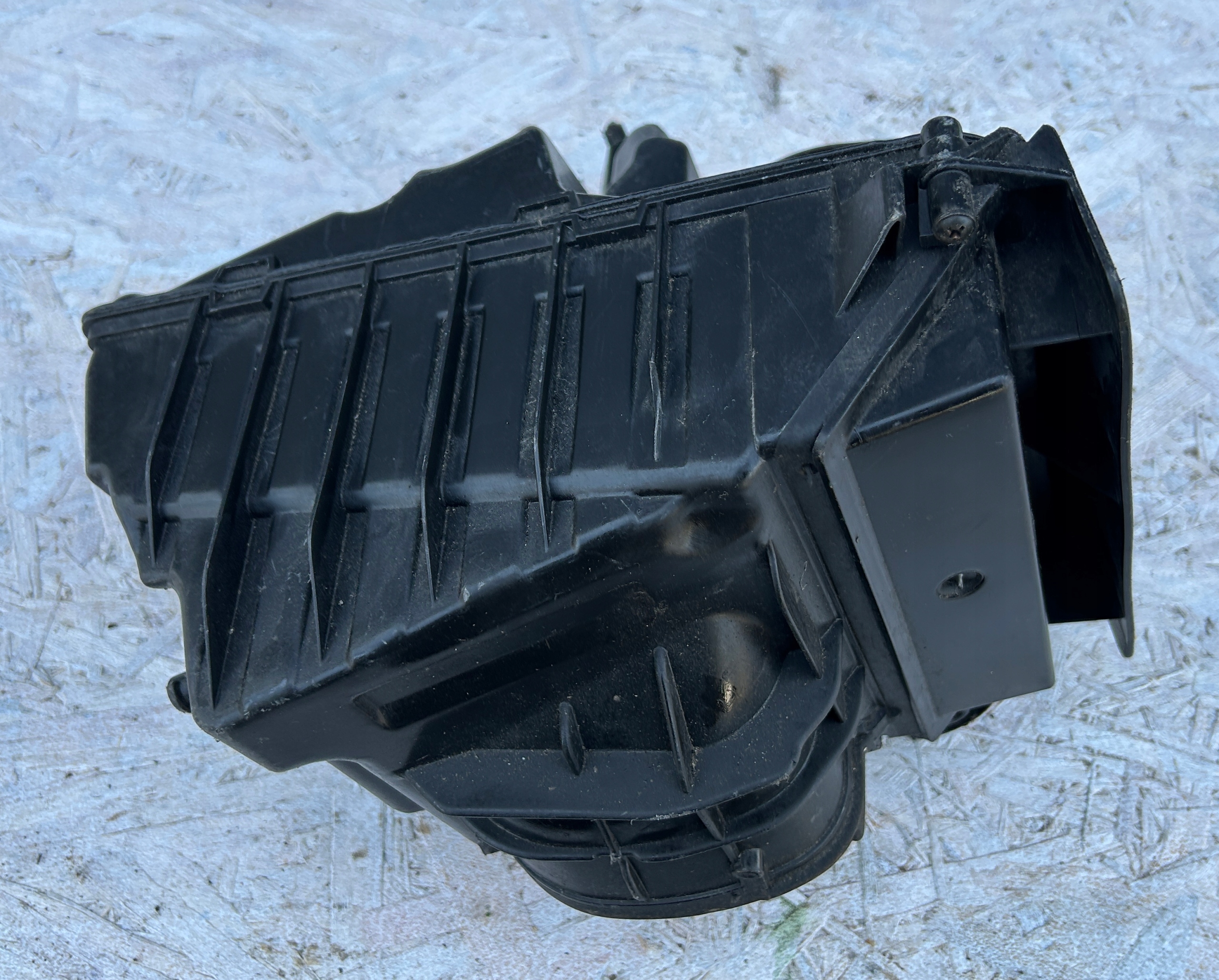 Gehäuse filter luft RENAULT MEGANE III 8200947663