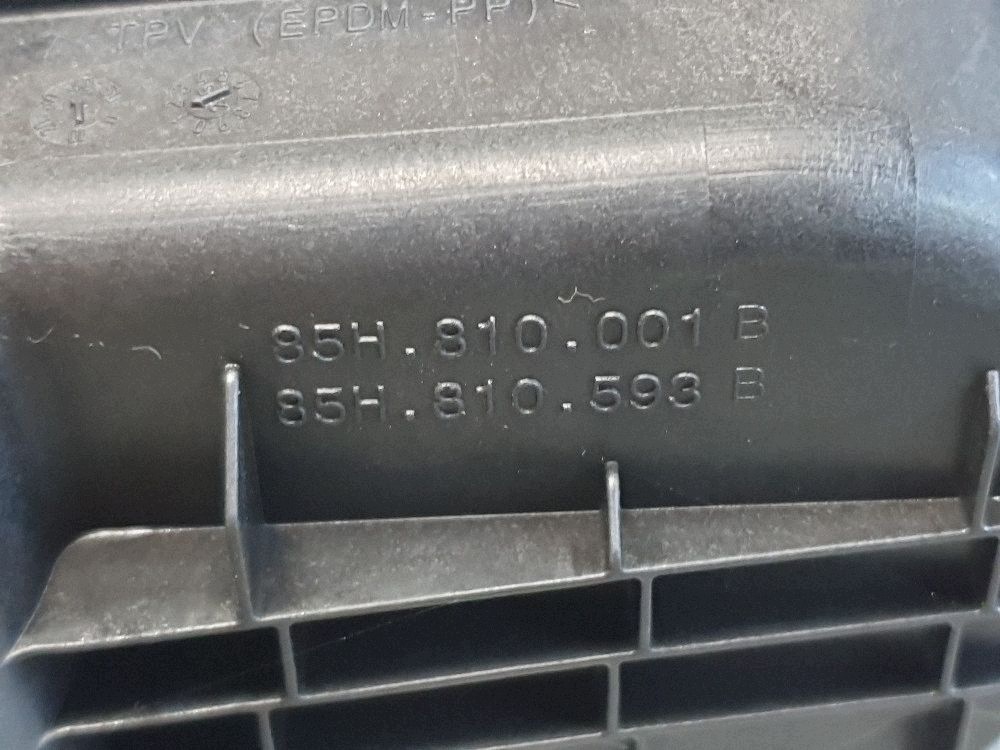 Audi Q6 e-tron dvířka gniazda nabíjení 85H810593B