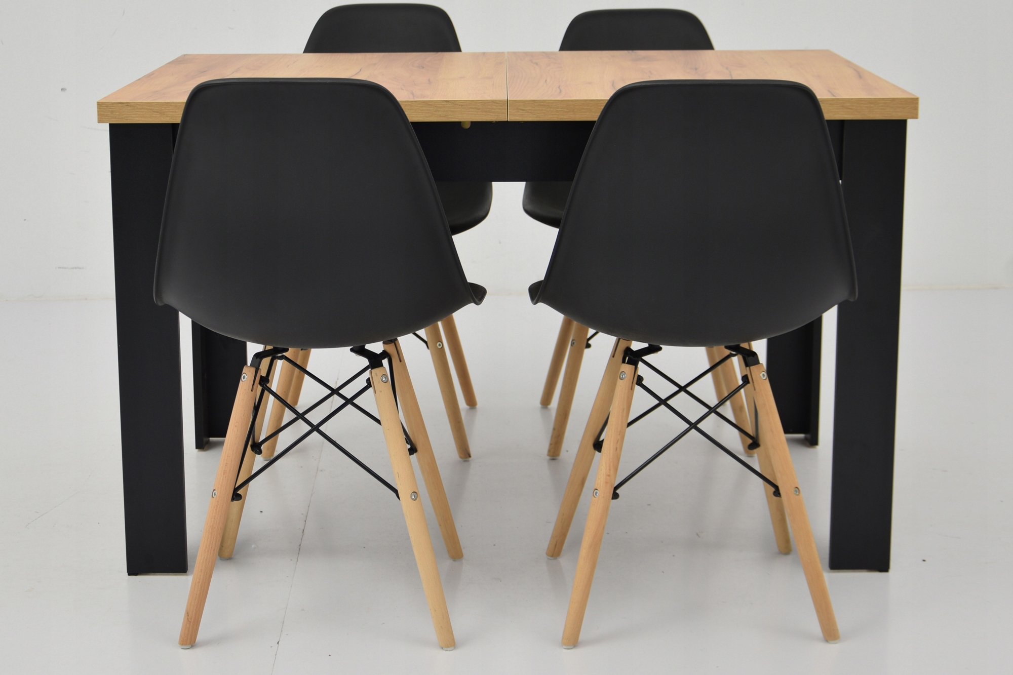 Zestaw 4 SKANDYNAWSKIE krzesła i Stół 80x140/180 Marka Grande Meble