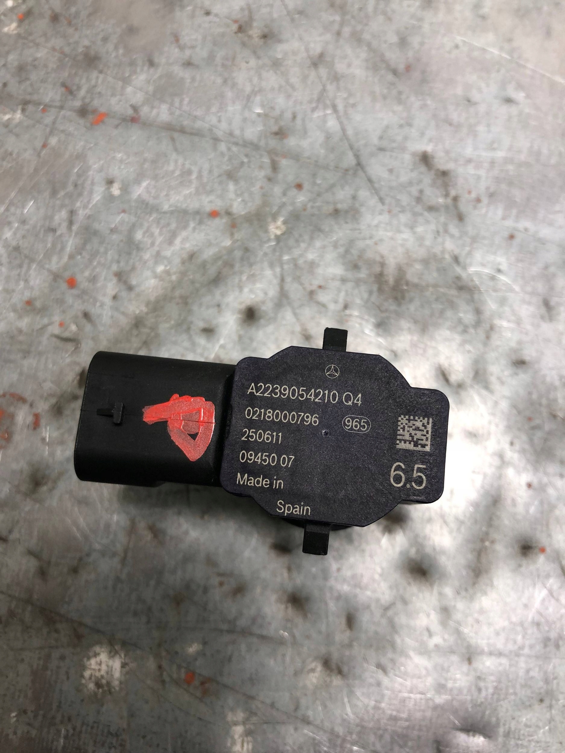 Sensor Parken PDC MERCEDES A2239054210
