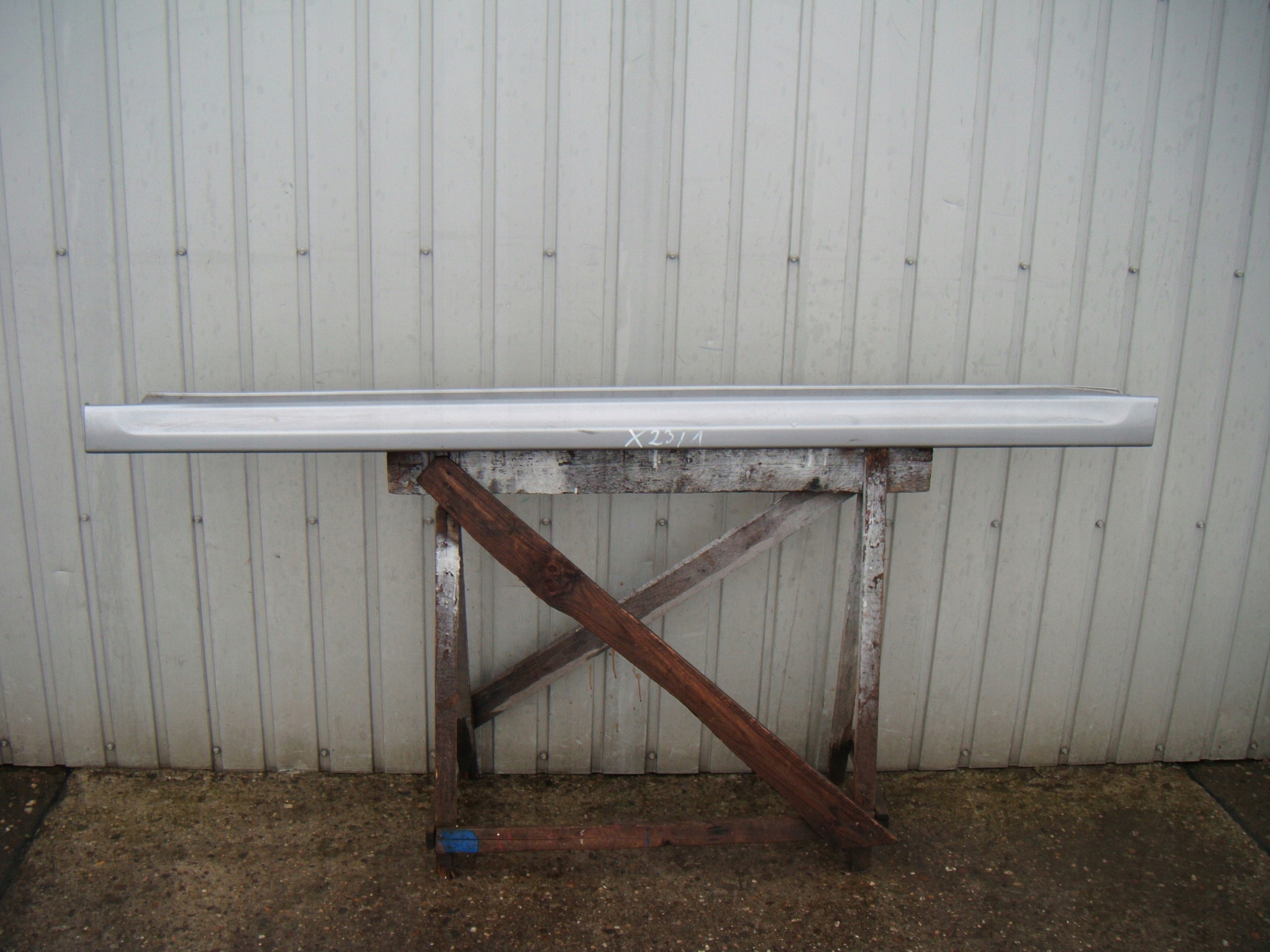 SUBARU LEGACY V 09-14 LISTWA PROGOWA LEWA