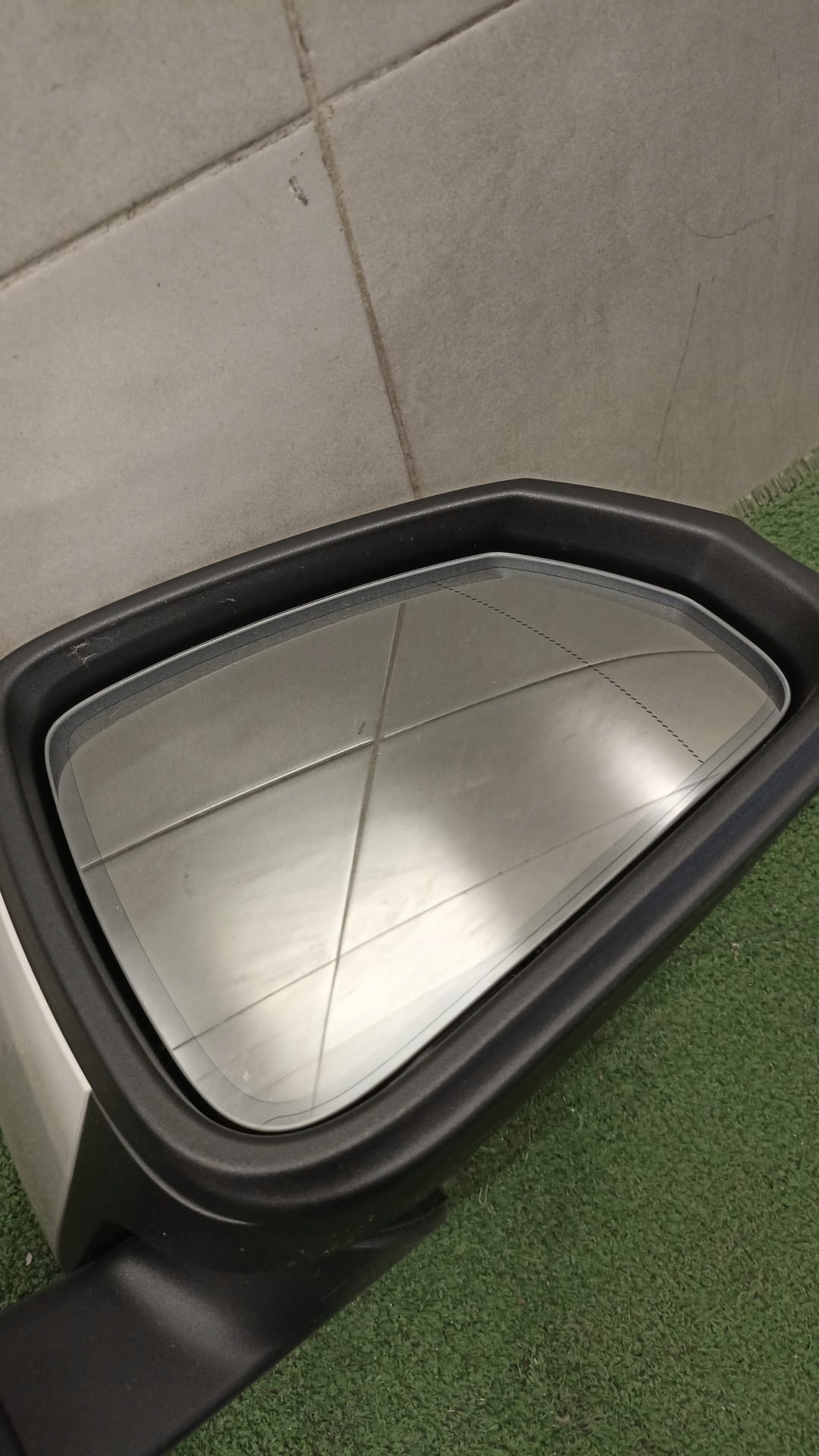 BMW X2 U10 mirror right A300 8+8+1 PIN