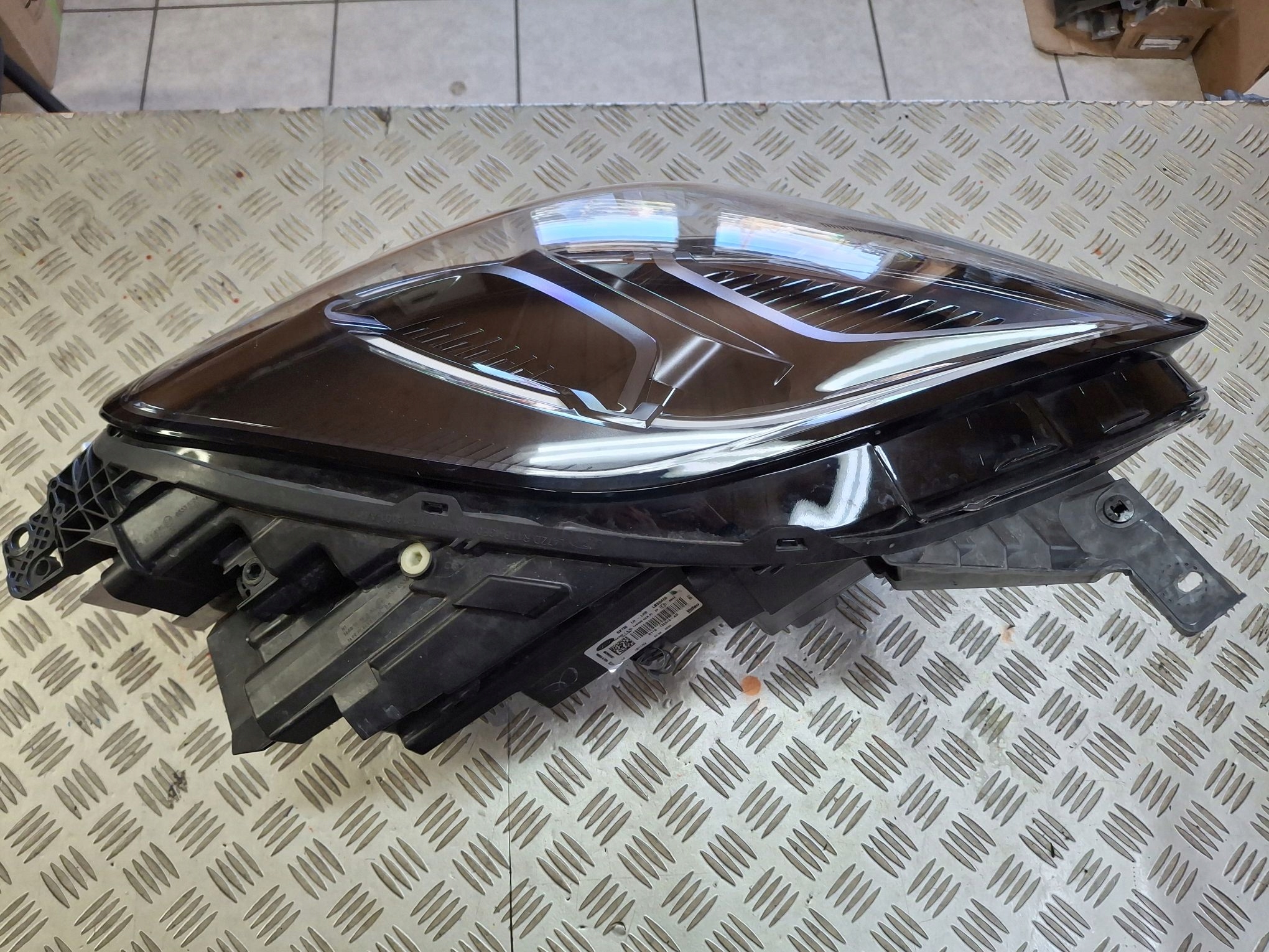light left front FULL LED FORD PUMA II LIFT 2024R->