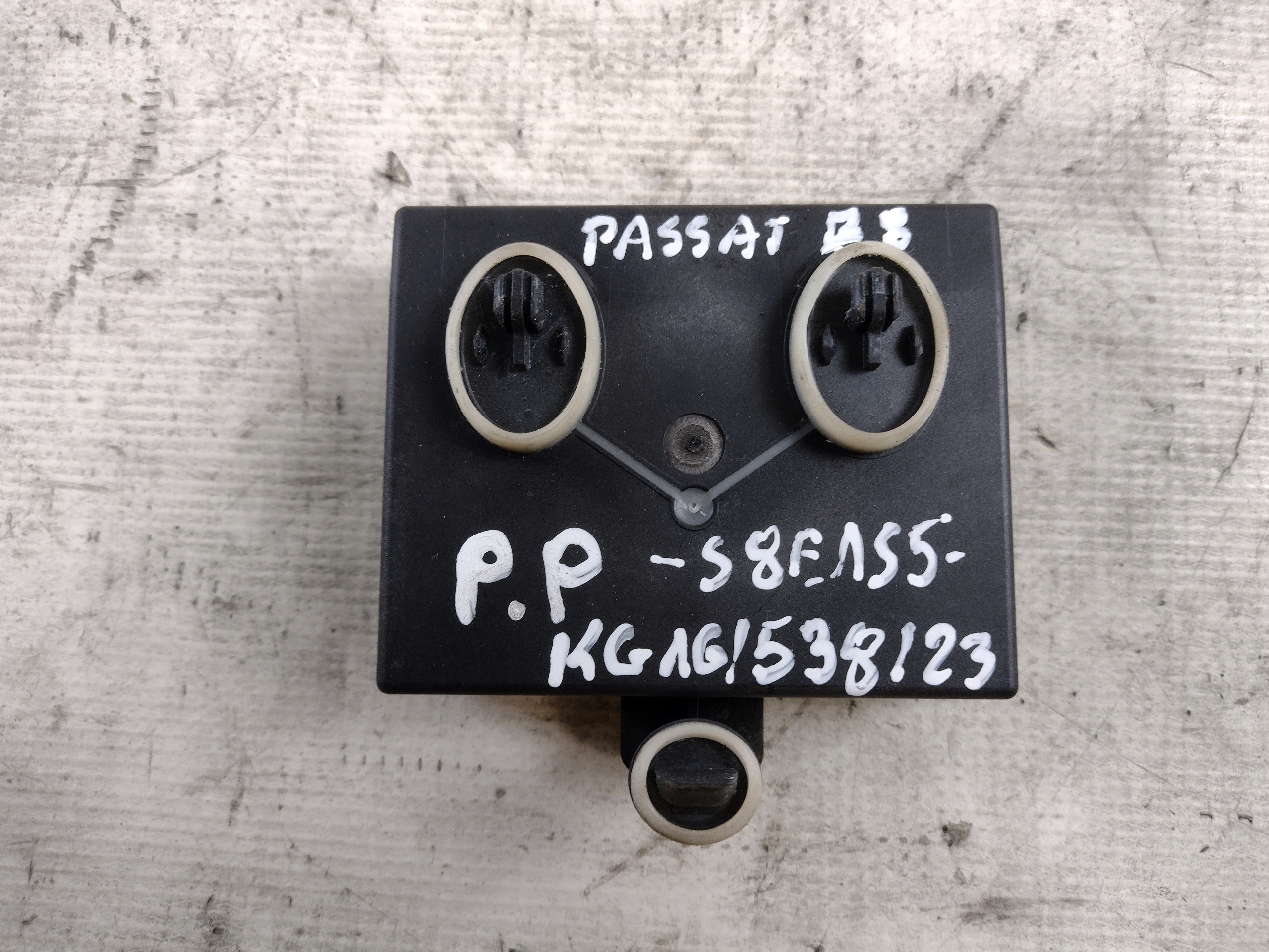 module door right front Volkswagen Passat B8 5Q0959592B